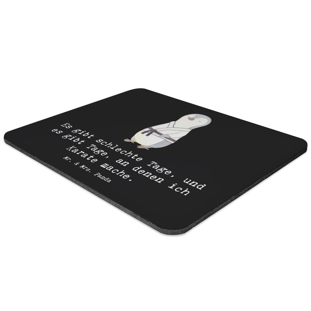 Mouse mat penguin karate Computer zubehör, Einzigartiges Mauspad, Mausunterlage, Mauspad, Designer Mauspad, Mousepad, Arbeitszimmer, Büroausstattung, Mauspad Büro, PC Zubehör, Geschenk, Sport, Sportart, Hobby, Schenken, Danke, Dankeschön, Auszeichnung, Gewinn, Sportler, Karate, Selbstverteidigung, Kampfkunst, Karate Verein, Kampfsportart