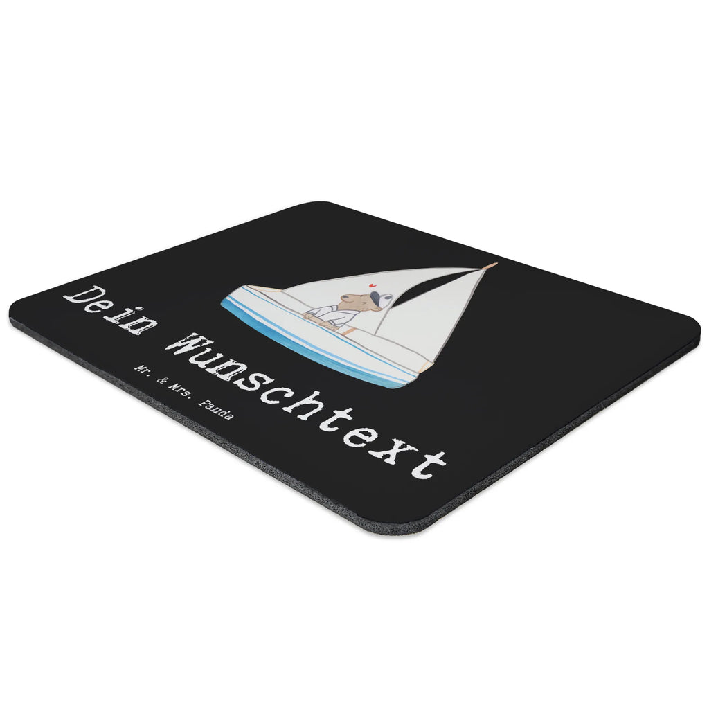 Personalisiertes Mauspad Bär Segeln Mauspad mit Namen gestalten, Büro Geschenk, Personalisiertes Mouse Pad, Mauspad mit Namen, Personalisiertes Mousepad, Individuelles Mauspad, Namensaufdruck, Mousepad bedrucken, Mousepad mit Namen, Einzigartiges Mauspad, Selbst bedrucken, Arbeitszimmer Geschenk, Mouse Pad mit Namen, selbst bedrucken, Personalisiertes Mauspad, Mauspad bedrucken, Geschenk, Sport, Sportart, Hobby, Schenken, Danke, Dankeschön, Auszeichnung, Gewinn, Sportler, Segelschule, Segelboot, Yachtclub, segeln, Segeltörn
