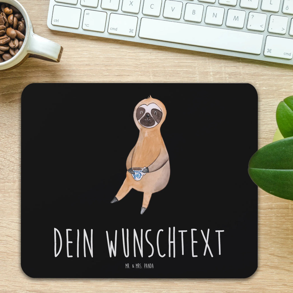 Personalisiertes Mauspad Faultier Kaffee Büro Geschenk, Personalisiertes Mouse Pad, selbst bedrucken, Mousepad bedrucken, Einzigartiges Mauspad, Individuelles Mauspad, Arbeitszimmer Geschenk, Selbst bedrucken, Mauspad mit Namen gestalten, Personalisiertes Mousepad, Mauspad bedrucken, Personalisiertes Mauspad, Namensaufdruck, Mousepad mit Namen, Mouse Pad mit Namen, Mauspad mit Namen, Faultier, Faultier Geschenk, Faultier Deko, Kaffeegetränk, Kaffee, Coffee, Morgenmuffel, Frühaufsteher, Genießer, Faultiere, erster Kaffee, Lieblingstier, Kaffeetasse, faul