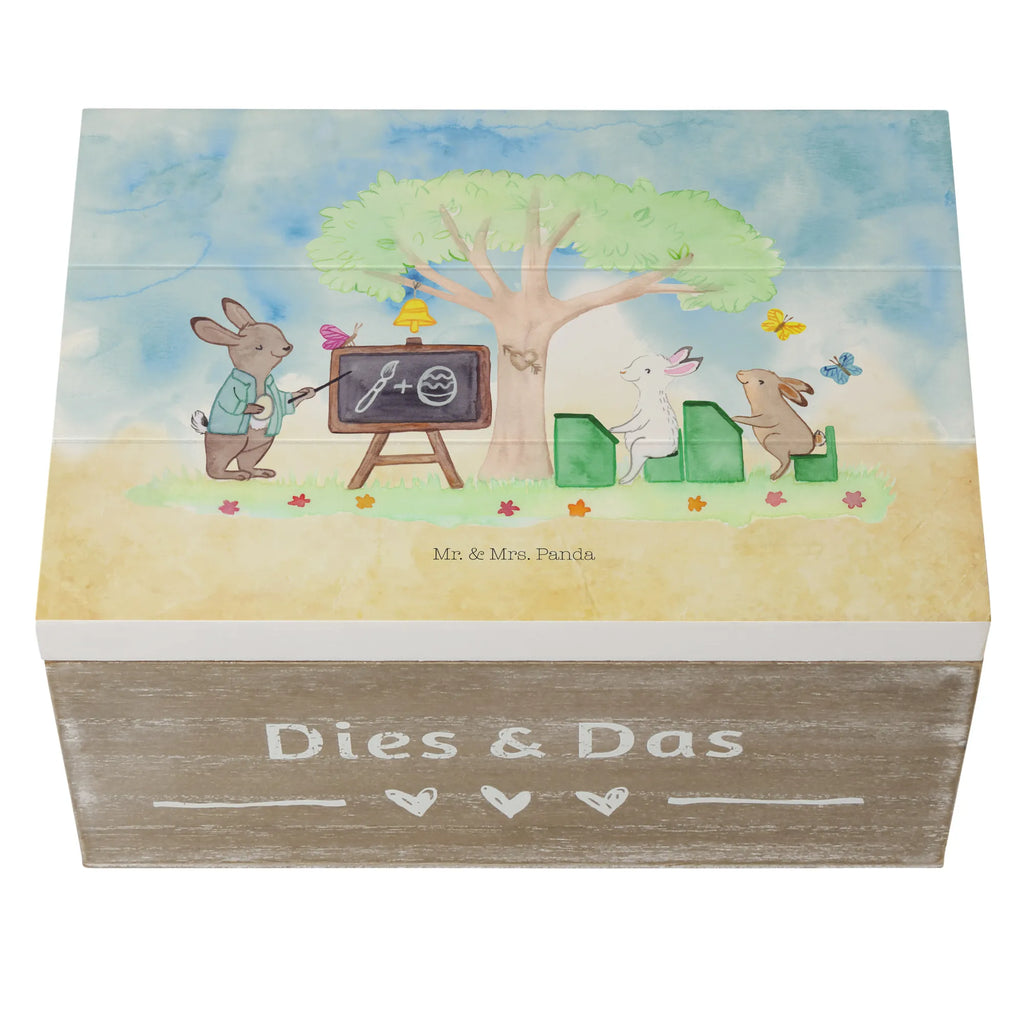 Holzkiste Osterhasenschule Aufbewahrungsbox aus Holz, holzschachtel, aufbewahrungsboxen, box holz, truhe holz, Aufbewahrungskiste, holztruhen, Schatulle, Box aus Holz, Holzboxen, Holz Aufbewahrungsbox, aufbewahrungstruhe, Holzbox mit Deckel, kiste holz, holzkästchen, aufbewahrungskisten, Holzkiste, Holztruhe, Holzbox, Aufbewahrungsbox, Holzkisten, holzschatulle, Aufbewahrungsbox Holz, aufbewahrungskiste mit deckel, Holzkiste mit Deckel, Ostern Geschenk, Ostergeschenke, Geschenke zu Ostern, Ostern Kinder, Ostergeschenke Kinder, Ostern, Osternest, Osterdeko, Osterhase