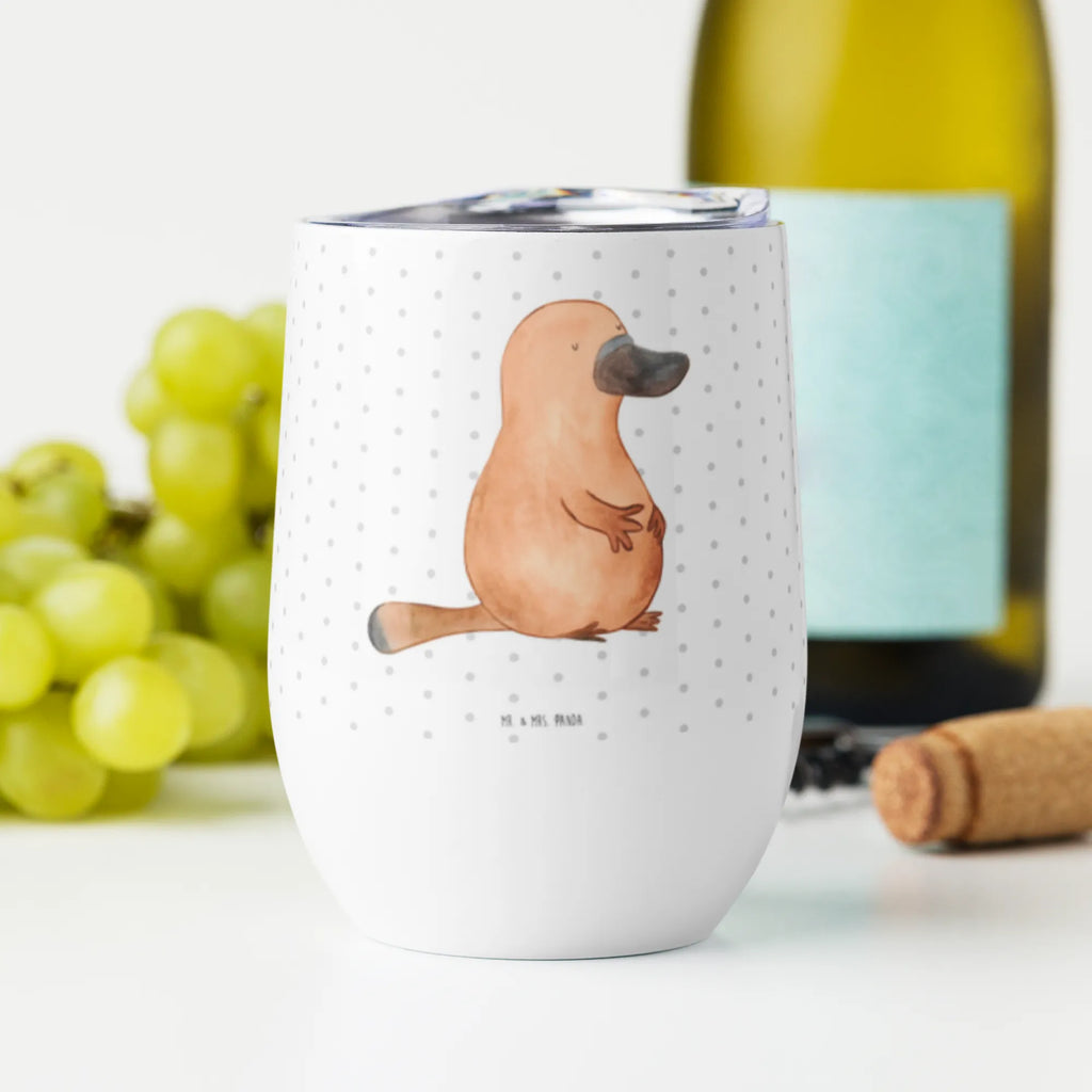 Wine cup platypus courage Weinbecher Mit Deckel, Weinglas Aus Glas, Klassisches Weinglas, Modernes Weinglas, Stapelbares Weinglas, Weinglas Elegant, Kristallglas Weinglas, Weinverkostungsglas, Umweltfreundliches Weinglas, Weinglas Für Party, Universalglas, Spülmaschinenfestes Weinglas, Bambus-Weinbecher, Weinglas Für Zuhause, Weinprobierglas, Weinglas Für Picknick, Weinglas Set, Weinkelch Mit Stiel, Weinglas Aus Kristall, Kunststoff-Weinglas, Weinkelch Groß, Weinkelch Klein, Weinglas Für Camping, Weinkelch, Acryl-Weinglas, Kelchglas, Kelch Für Wein, Becher Aus Edelstahl Für Wein, Weißweinglas, Weinglas Für Garten, Thermo-Weinbecher, Becher Für Wein, Rotweinglas, Weinbecher Mit Strohhalm, Weinbecher Ohne Stiel, Weinbecher Outdoor, Mundgeblasenes Weinglas, Reise-Weinbecher, Weinglas Rustikal, Weinbecher, Trinkbecher Wein, Öko Weinglas, Schwenkglas Wein, Meer, Urlaub, Meerestiere, Weltreise, Neuanfang, Raodtrip, Mut, Schnabeltier, Training, Neustart, Arbeit, Schnabeltiere, Büro, Lebensweisheit, mutig, Motivation