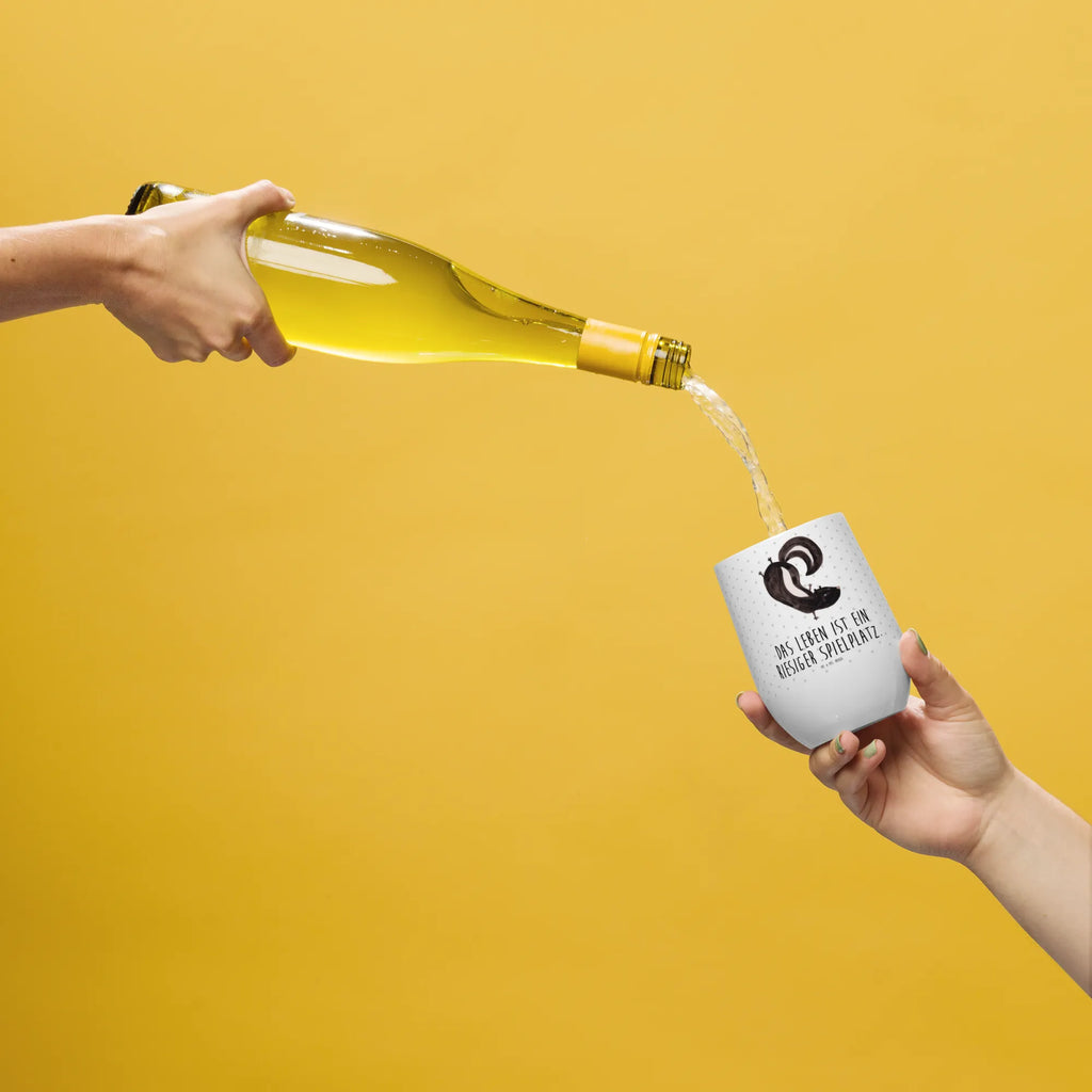 Wine cup skunk handstand Umweltfreundliches Weinglas, Kelchglas, Weinbecher Mit Strohhalm, Weinprobierglas, Weinglas Für Picknick, Stapelbares Weinglas, Weinglas Aus Kristall, Kunststoff-Weinglas, Bambus-Weinbecher, Weinglas Set, Weinbecher, Universalglas, Weinkelch Mit Stiel, Weinglas Für Zuhause, Öko Weinglas, Rotweinglas, Schwenkglas Wein, Reise-Weinbecher, Weinglas Für Camping, Weißweinglas, Acryl-Weinglas, Weinverkostungsglas, Modernes Weinglas, Kelch Für Wein, Weinkelch Klein, Weinglas Für Party, Trinkbecher Wein, Weinglas Aus Glas, Thermo-Weinbecher, Weinkelch, Mundgeblasenes Weinglas, Weinbecher Ohne Stiel, Weinkelch Groß, Weinglas Für Garten, Spülmaschinenfestes Weinglas, Becher Aus Edelstahl Für Wein, Becher Für Wein, Weinglas Rustikal, Weinbecher Mit Deckel, Weinglas Elegant, Klassisches Weinglas, Weinbecher Outdoor, Kristallglas Weinglas, Stinktier, Skunk, Wildtier, Spielplatz, Stinker, Kind, Verpielt, Raubtier, Stinki
