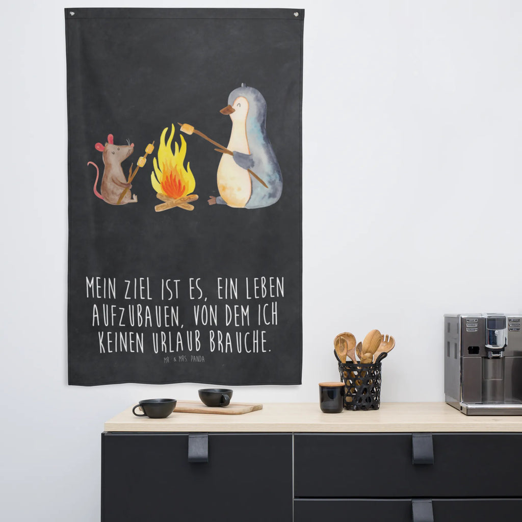 Wandteppich Pinguin Lagerfeuer Boho, Wanddeko, Wandbild, Wand Deko, Kinderzimmer Wanddeko, Schmuck-Wandbehang, Wandbehang, Tapisserie, Wandteppich, Tapestry, Kinderzimmer Deko, Kinderzimmer, Dekoration, Wandtuch, Textil-Kunst, Kinderzimmer Wand, Pinguin, Lebensmotivation, Büroalltag, Job, Marshmallows, Liebe, Arbeit, Neustart, Motivation, Lagerfeuer, Büro, Feuer, Maus, Pinguine, Leben, Lebensspruch, grillen