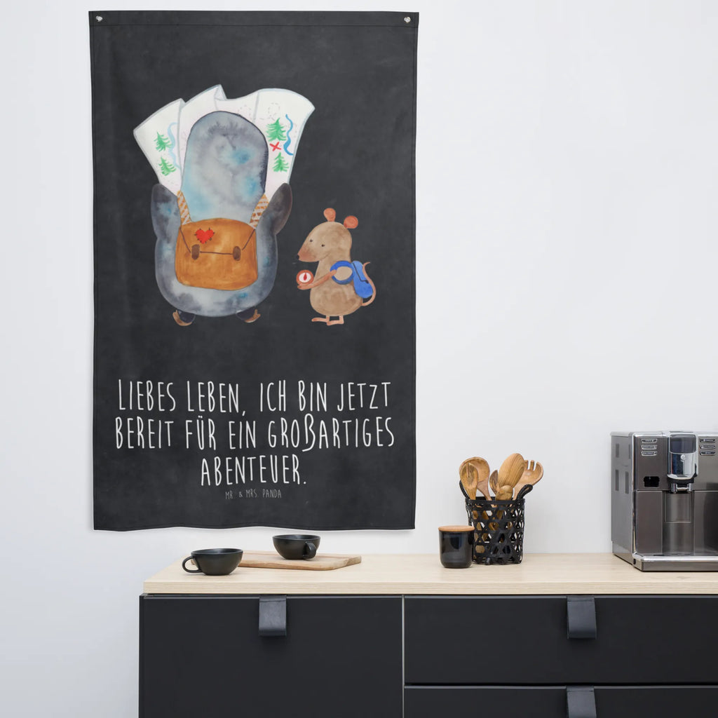 Wandteppich Pinguin & Maus Wanderer Kinderzimmer Wand, Schmuck-Wandbehang, Tapisserie, Kinderzimmer Wanddeko, Kinderzimmer Deko, Textil-Kunst, Wanddeko, Wandbehang, Kinderzimmer, Boho, Wand Deko, Tapestry, Wandteppich, Wandtuch, Wandbild, Dekoration, Pinguin, Wanderlust, wandern, Roadtrip, Abenteurer, Ausflug, Pinguine, Abenteuer