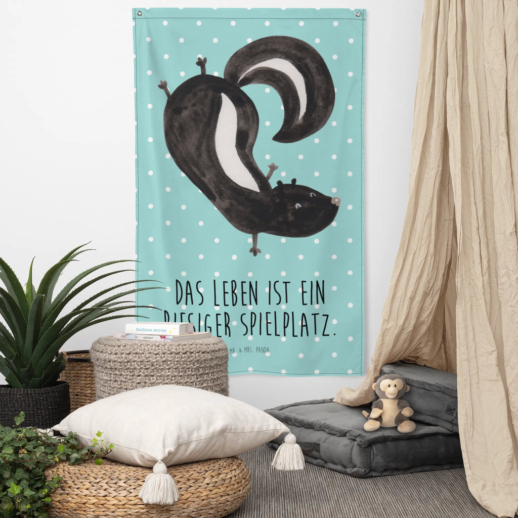 Wandteppich Stinktier Handstand Kinderzimmer Deko, Kinderzimmer Wanddeko, Wandbehang, Kinderzimmer Wand, Boho, Wandtuch, Schmuck-Wandbehang, Wand Deko, Wandteppich, Wandbild, Textil-Kunst, Tapisserie, Tapestry, Stinktier, Skunk, Kind, Stinki, Raubtier, Spielplatz, Verpielt, Wildtier, Stinker