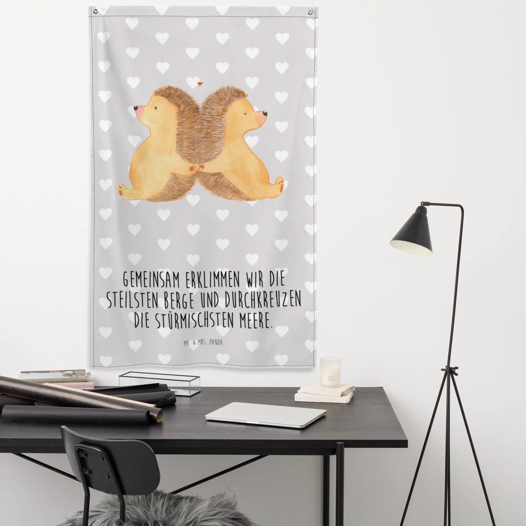 Wandteppich Igel händchenhaltend Kinderzimmer Wand, Wand Deko, Wanddeko, Boho, Wandteppich, Wandtuch, Wandbehang, Kinderzimmer Deko, Textil-Kunst, Tapestry, Dekoration, Schmuck-Wandbehang, Kinderzimmer, Tapisserie, Kinderzimmer Wanddeko, Wandbild, Liebe, Partner, Freund, Freundin, Ehemann, Ehefrau, Heiraten, Verlobung, Heiratsantrag, Liebesgeschenk, Jahrestag, Hocheitstag, Love, Lieblingsmensch, große Liebe, Hand in Hand, Liebesbeweis, Igel, Geschenk für zwei, Igelliebe, Hochzeit, Gemeinsamkeit, Liebesbotschaft