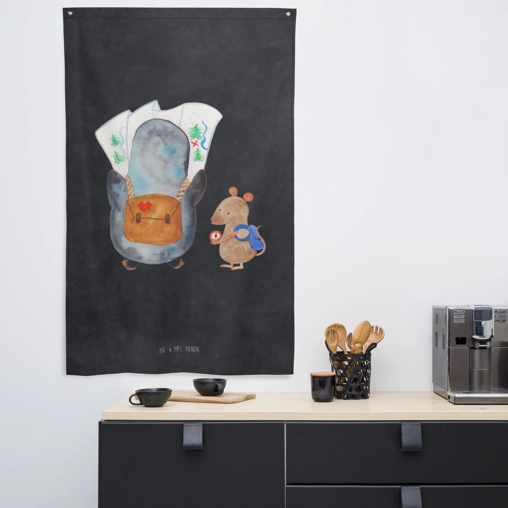 Wandteppich Pinguin & Maus Wanderer Kinderzimmer Wand, Schmuck-Wandbehang, Tapisserie, Kinderzimmer Wanddeko, Kinderzimmer Deko, Textil-Kunst, Wanddeko, Wandbehang, Kinderzimmer, Boho, Wand Deko, Tapestry, Wandteppich, Wandtuch, Wandbild, Dekoration, Pinguin, Wanderlust, wandern, Roadtrip, Abenteurer, Ausflug, Pinguine, Abenteuer