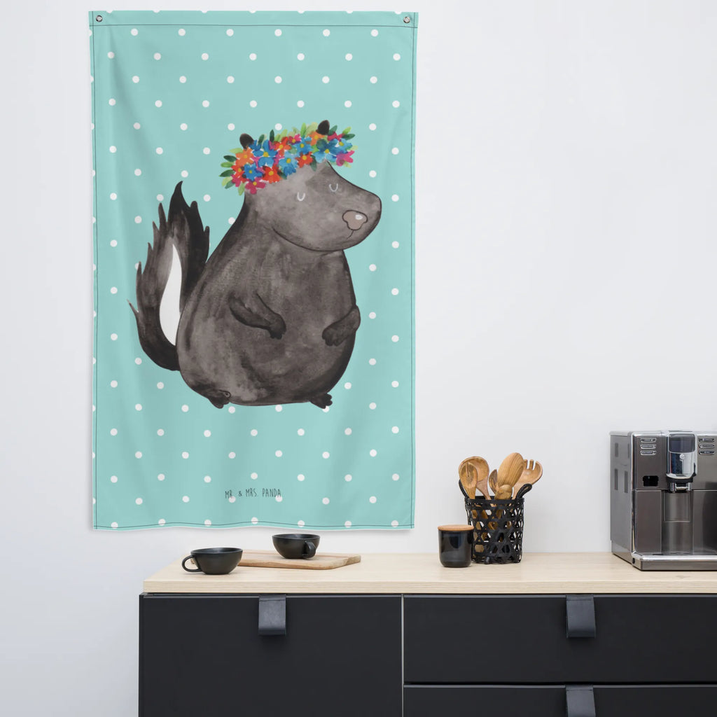Tapestry skunk Girl Schmuck-Wandbehang, Tapisserie, Wandteppich, Kinderzimmer, Wandbehang, Kinderzimmer Wanddeko, Wand Deko, Dekoration, Kinderzimmer Deko, Textil-Kunst, Boho, Wandbild, Wandtuch, Tapestry, Wanddeko, Kinderzimmer Wand, Stinktier, Skunk, Stinki, Stinker, Namaste, Raubtier, Wildtier, Yoga