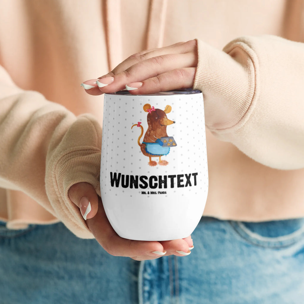 Personalisierter Weinbecher Maus Kekse Trinkbecher Wein Mit Namen, Weinglas Mit Initialen, Weinglas Für Party Mit Wunschname, Thermo-Weinbecher Mit Namensaufdruck, Modernes Weinglas Mit Wunschname, Becher Aus Edelstahl Für Wein Mit Namen, Weinbecher Aus Edelstahl Mit Namen, Spülmaschinenfestes Weinglas Mit Gravur, Becher Für Wein Mit Namensdruck, Weinbecher Mit Deckel Und Namen, Kelchglas Mit Wunschname, Weinglas Mit Namensgravur, Weinbecher Für Camping Mit Namensgravur, Weinbecher Mit Namen, Stapelbares Weinglas Mit Namen, Kristallglas Weinglas Mit Wunschname, Universalglas Mit Namensgravur, Kunststoff-Weinglas Mit Namen, Weinbecher Für Picknick Mit Namen, Öko Weinglas Mit Namensdruck, Reise-Weinbecher Mit Namen, Weinglas Für Zuhause Mit Namensgravur, Mundgeblasenes Weinglas Mit Namen, Umweltfreundliches Weinglas Mit Namen, Bambus-Weinbecher Mit Wunschname, Rustikaler Weinbecher Mit Namen, Acryl-Weinbecher Mit Namensgravur, Personalisierter Weinbecher, Klassisches Weinglas Mit Namensgravur, Weihnachten, Winter, Weihnachtsdeko, Nikolaus, Advent, Heiligabend, Wintermotiv, Chaosqueen, Backen, Plätzchen, Kekse, Maus, Weihnachtskekse, Weihnachtsbäckerei