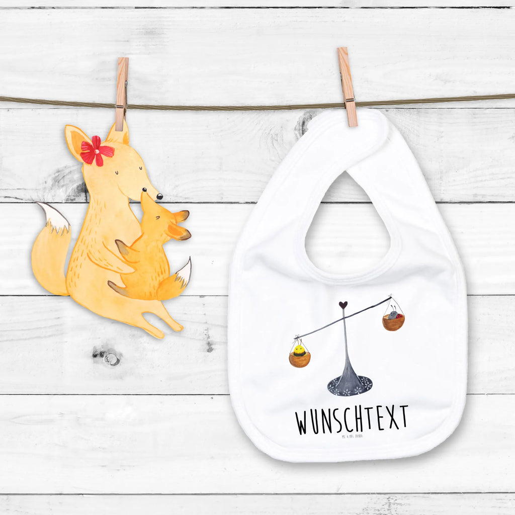 Personalisiertes Babylätzchen Sternzeichen Waage Babyartikel, Bio Babylätzchen Personalisiert, Babyshower, Dreieckstuch Baby Mit Namen, Neugeborenen Lätzchen Mit Namen, Sabberlätzchen Personalisiert, Lätzchen Mit Initialen, Babyausstattung, Baumwoll Lätzchen Mit Text, Babylatz, Personalisiertes Babylätzchen Für Mädchen, Babyparty, Babykleidung, Lustiges Lätzchen Mit Wunschtext, Personalisiertes Babylätzchen Für Jungen, Spucktuch Baby Mit Name, Eltern, Babylätzchen Mit Text Für Kita Oder Krippe, Geschenkidee Baby Lätzchen Personalisiert, Baby Lätzchen Geschenk Mit Namen, Lätzchen Mit Spruch Und Namen, Baby Halstuch Mit Persönlichem Text, Lätze, Babylätzchen Mit Motiv Und Namen, Baby Erstausstattung, Bedrucktes Babylätzchen Mit Wunschtext, Geschenk Zur Geburt, Baby Lätzchen Mit Wunschtext, Babylätzchen Mit Namen, Babylätzchen Selbst Gestalten, Individuelles Babylätzchen, Babymode, Babylätzchen Für Taufe Personalisiert, Halstuch Für Babys Personalisiert, Handgemachtes Babylätzchen Mit Personalisierung, Kleinkind, Personalisierter Babylätzchen, Babyhalstuch Mit Namen, Kinderkleidung, Lätzchen Mit Datum Oder Spruch, Sternzeichen, Tierkreiszeichen, Horoskop, Astrologie, Aszendent, Waage, Geburtstag Oktober, Marienkäfer, Biene, Waage Sternzeichen, Hummel, Geburtstag September, Geschenk Oktober, Waage Geschenk, Gleichgewicht, Geschenk September