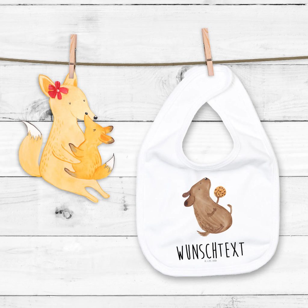 Personalisiertes Babylätzchen Hund Keks Lustiges Lätzchen Mit Wunschtext, Personalisierter Babylätzchen, Individuelles Babylätzchen, Geschenkidee Baby Lätzchen Personalisiert, Bedrucktes Babylätzchen Mit Wunschtext, Lätzchen Mit Initialen, Baby Lätzchen Geschenk Mit Namen, Babylätzchen Mit Namen, Lätzchen Mit Datum Oder Spruch, Personalisiertes Babylätzchen Für Jungen, Babylätzchen Selbst Gestalten, Personalisiertes Babylätzchen Für Mädchen, Halstuch Für Babys Personalisiert, Babyhalstuch Mit Namen, Lätzchen Mit Spruch Und Namen, Babylätzchen Mit Text Für Kita Oder Krippe, Baumwoll Lätzchen Mit Text, Dreieckstuch Baby Mit Namen, Bio Babylätzchen Personalisiert, Handgemachtes Babylätzchen Mit Personalisierung, Baby Halstuch Mit Persönlichem Text, Babylätzchen Für Taufe Personalisiert, Babylätzchen Mit Motiv Und Namen, Baby Lätzchen Mit Wunschtext, Spucktuch Baby Mit Name, Neugeborenen Lätzchen Mit Namen, Sabberlätzchen Personalisiert, Hund, Hundemotiv, Haustier, Hunderasse, Tierliebhaber, Hundebesitzer, Sprüche, Leckerli, Hundekekse, Hundesnacks, Hundeleckerli