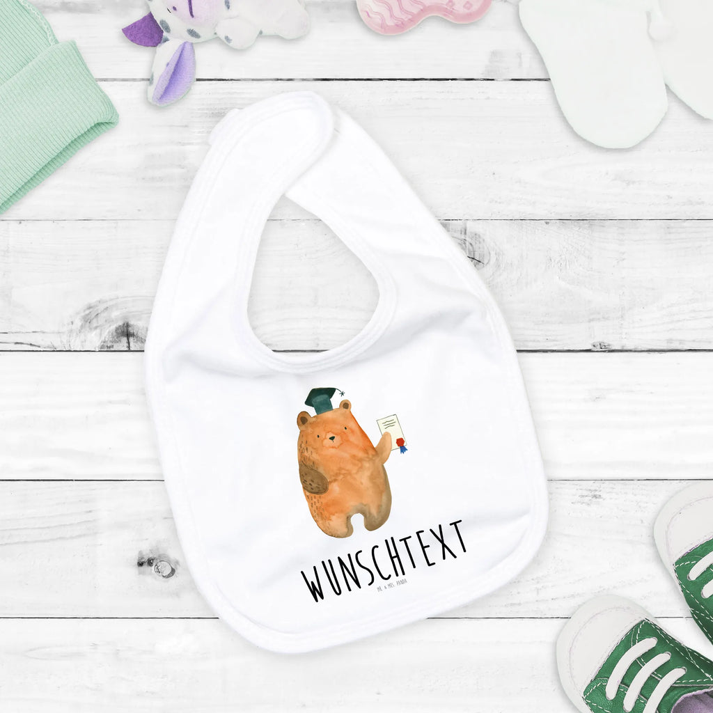 Personalisiertes Babylätzchen Prüfungsbär Dreieckstuch Baby Mit Namen, Lätzchen Mit Spruch Und Namen, Individuelles Babylätzchen, Geschenkidee Baby Lätzchen Personalisiert, Babyhalstuch Mit Namen, Sabberlätzchen Personalisiert, Bio Babylätzchen Personalisiert, Baby Lätzchen Mit Wunschtext, Babylätzchen Mit Namen, Halstuch Für Babys Personalisiert, Personalisiertes Babylätzchen Für Jungen, Spucktuch Baby Mit Name, Lustiges Lätzchen Mit Wunschtext, Baby Halstuch Mit Persönlichem Text, Bedrucktes Babylätzchen Mit Wunschtext, Lätzchen Mit Initialen, Babylätzchen Mit Text Für Kita Oder Krippe, Baby Lätzchen Geschenk Mit Namen, Neugeborenen Lätzchen Mit Namen, Personalisierter Babylätzchen, Handgemachtes Babylätzchen Mit Personalisierung, Babylätzchen Für Taufe Personalisiert, Baumwoll Lätzchen Mit Text, Personalisiertes Babylätzchen Für Mädchen, Lätzchen Mit Datum Oder Spruch, Babylätzchen Selbst Gestalten, Babylätzchen Mit Motiv Und Namen, Bär, Teddy, Teddybär, Abitur, Prüfung bestanden, Abschluss, Abschlusszeugnis, Prüfungen, Zeugnis