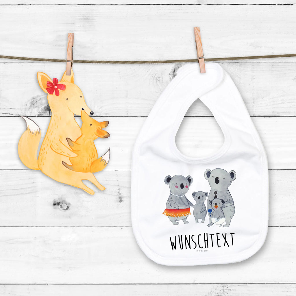 Personalised bib Koala Family Babylätzchen Für Taufe Personalisiert, Personalisierter Babylätzchen, Babylätzchen Mit Motiv Und Namen, Baby Lätzchen Mit Wunschtext, Baumwoll Lätzchen Mit Text, Individuelles Babylätzchen, Babylätzchen Mit Text Für Kita Oder Krippe, Lätzchen Mit Initialen, Lätzchen Mit Spruch Und Namen, Dreieckstuch Baby Mit Namen, Handgemachtes Babylätzchen Mit Personalisierung, Halstuch Für Babys Personalisiert, Neugeborenen Lätzchen Mit Namen, Bedrucktes Babylätzchen Mit Wunschtext, Lustiges Lätzchen Mit Wunschtext, Babylätzchen Mit Namen, Baby Lätzchen Geschenk Mit Namen, Lätzchen Mit Datum Oder Spruch, Babylätzchen Selbst Gestalten, Bio Babylätzchen Personalisiert, Baby Halstuch Mit Persönlichem Text, Spucktuch Baby Mit Name, Sabberlätzchen Personalisiert, Personalisiertes Babylätzchen Für Jungen, Geschenkidee Baby Lätzchen Personalisiert, Babyhalstuch Mit Namen, Personalisiertes Babylätzchen Für Mädchen, Familie, Vatertag, Muttertag, Bruder, Schwester, Mama, Papa, Oma, Opa, Family, Geschwister, Familienleben, Koala, Kinder, Koalas
