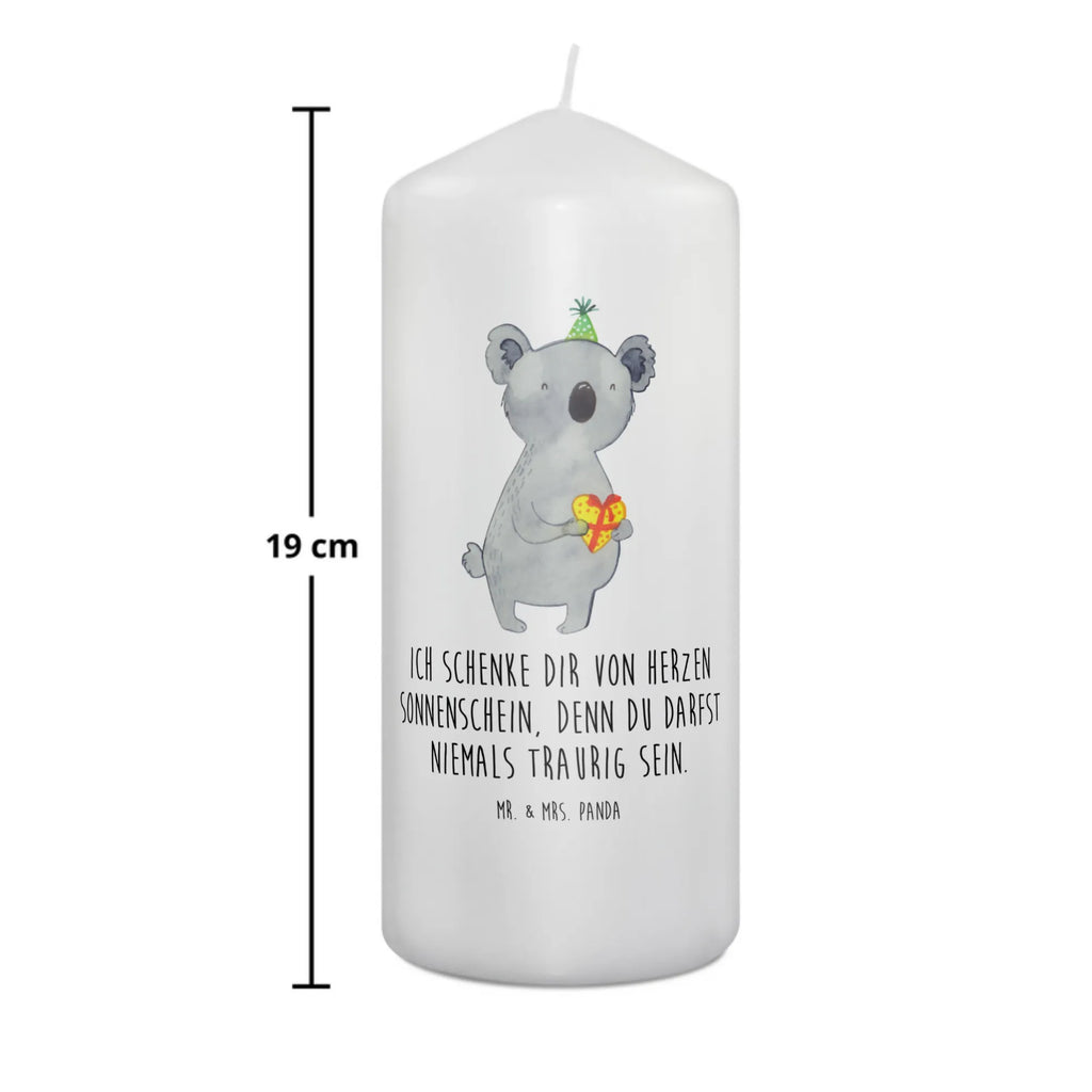 Kerze Koala Geschenk Weihnachtskerze, Osterkerze, Tischkerze, Adventskerze, Dinnerkerze, Geburtskerze, Kerze Mit Motiv, Kerze Mit Spruch, Tafelkerze, Wachskerze, Handgemachte Kerze, Erinnerungslicht, Schmuckkerze, Stumpenkerze, Hochzeitskerze, Grosse Kerze, Dekokerze, Geburtstagskerze, Zylinderkerze, Dekorative Kerze, Wunschkerze, Gartenkerze, Bedruckte Kerze, Erinnerungskerze, Blockkerze, Kommunionskerze, Laternenkerze, Koalabär, Koala, Geburtstag, Geschenk, Party