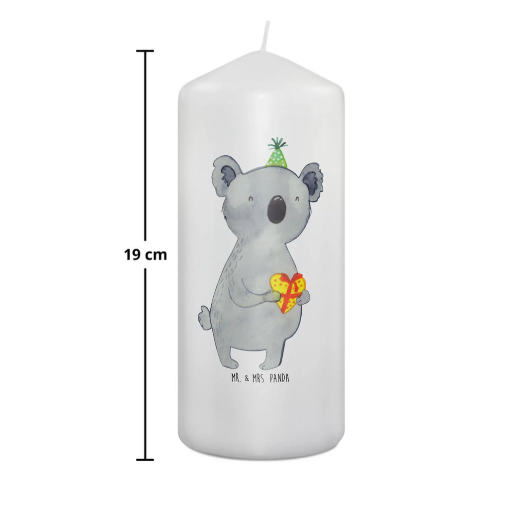Kerze Koala Geschenk Weihnachtskerze, Osterkerze, Tischkerze, Adventskerze, Dinnerkerze, Geburtskerze, Kerze Mit Motiv, Kerze Mit Spruch, Tafelkerze, Wachskerze, Handgemachte Kerze, Erinnerungslicht, Schmuckkerze, Stumpenkerze, Hochzeitskerze, Grosse Kerze, Dekokerze, Geburtstagskerze, Zylinderkerze, Dekorative Kerze, Wunschkerze, Gartenkerze, Bedruckte Kerze, Erinnerungskerze, Blockkerze, Kommunionskerze, Laternenkerze, Koalabär, Koala, Geburtstag, Geschenk, Party