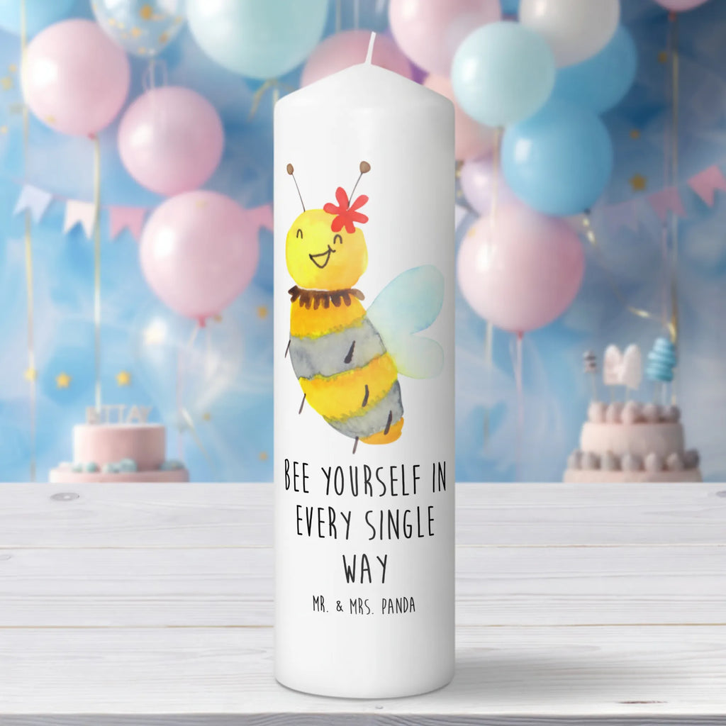 Kerze Biene Blume Schmuckkerze, Tafelkerze, Dekokerze, Wachskerze, Tischkerze, Zylinderkerze, Hochzeitskerze, Osterkerze, Weihnachtskerze, Laternenkerze, Bedruckte Kerze, Kerze Mit Spruch, Geburtskerze, Adventskerze, Kerze Mit Motiv, Erinnerungskerze, Erinnerungslicht, Blockkerze, Stumpenkerze, Dinnerkerze, Wunschkerze, Gartenkerze, Handgemachte Kerze, Dekorative Kerze, Kommunionskerze, Geburtstagskerze, Grosse Kerze, Biene, Wespe, Hummel