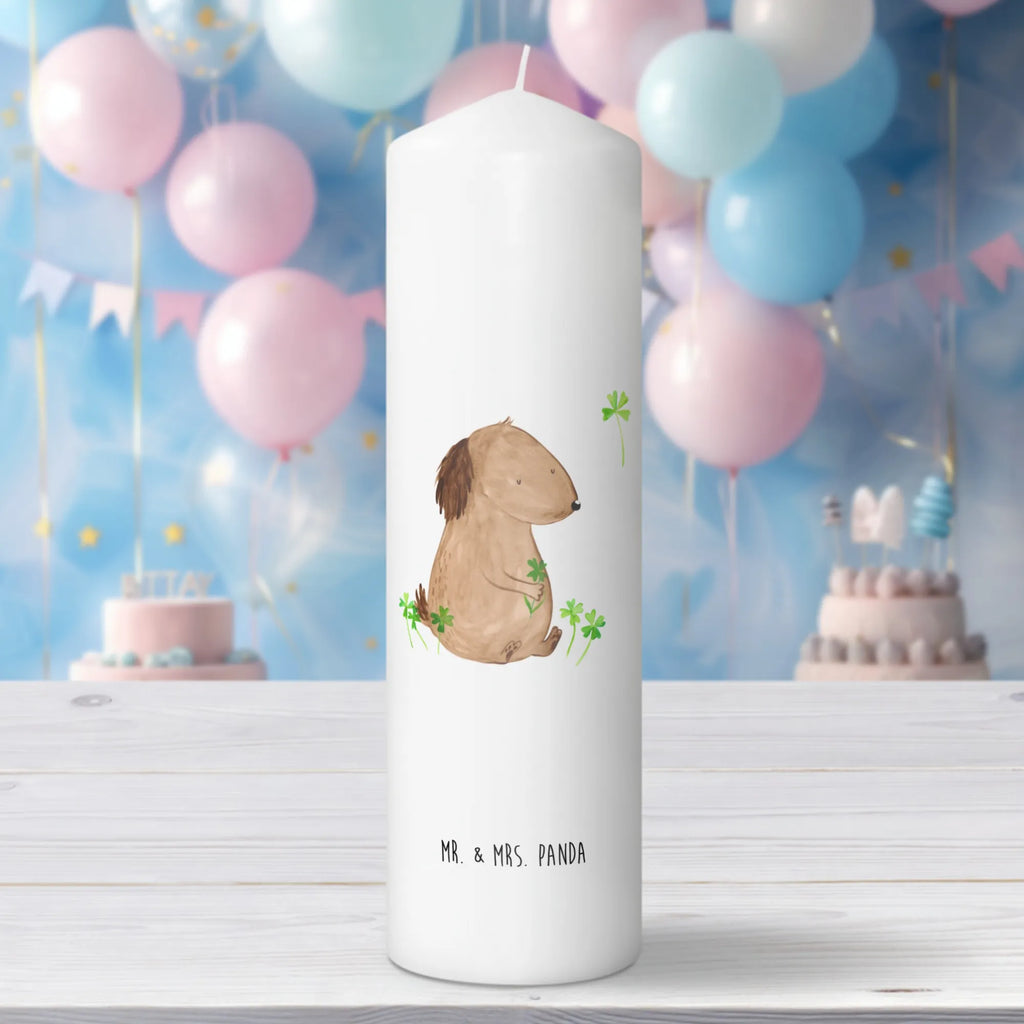 Kerze Hund Kleeblatt Gartenkerze, Dinnerkerze, Zylinderkerze, Laternenkerze, Blockkerze, Grosse Kerze, Dekorative Kerze, Stumpenkerze, Erinnerungskerze, Wunschkerze, Dekokerze, Hochzeitskerze, Schmuckkerze, Geburtstagskerze, Adventskerze, Bedruckte Kerze, Kerze Mit Spruch, Tischkerze, Geburtskerze, Osterkerze, Kerze Mit Motiv, Kommunionskerze, Weihnachtskerze, Erinnerungslicht, Handgemachte Kerze, Tafelkerze, Wachskerze, Hundemotiv, Sprüche, Hunderasse, Hundebesitzer, Tierliebhaber, Hund, Haustier, Glück, Selbstliebe, Neuanfang, Kleeblatt, Tagträume, Achtsamkeit, Glücksbringer, Motivation, Geschenk