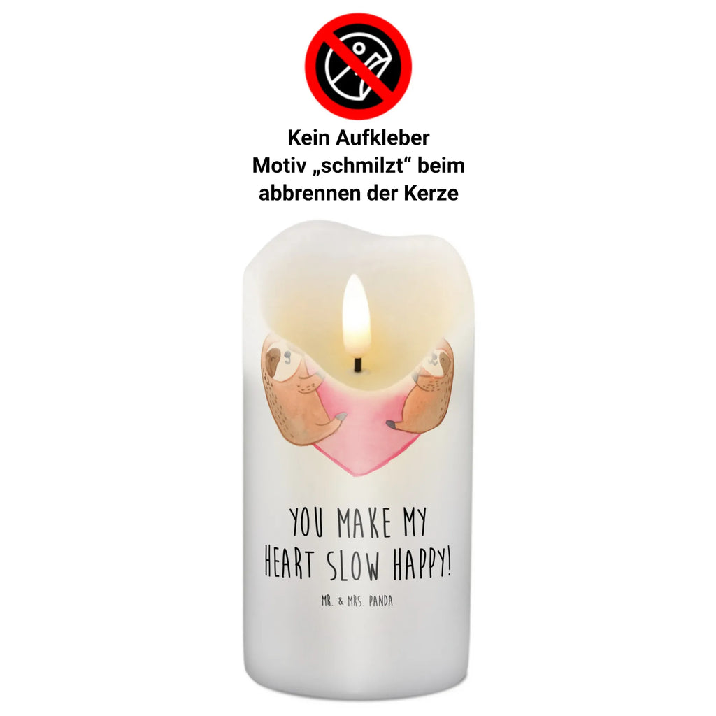 Kerze Faultiere Herz Geburtstagskerze, Stumpenkerze, Kommunionskerze, Geburtskerze, Wachskerze, Handgemachte Kerze, Hochzeitskerze, Blockkerze, Dekorative Kerze, Dekokerze, Wunschkerze, Schmuckkerze, Dinnerkerze, Erinnerungskerze, Tischkerze, Osterkerze, Zylinderkerze, Grosse Kerze, Erinnerungslicht, Bedruckte Kerze, Kerze Mit Motiv, Kerze Mit Spruch, Gartenkerze, Weihnachtskerze, Adventskerze, Tafelkerze, Laternenkerze, Freundin, Freund, Liebe, Liebesgeschenk, Jahrestag, Verlobung, Partner, Ehemann, Ehefrau, Heiraten, Heiratsantrag, Hocheitstag, Mitbringsel, Geschenk für Freundin, Geschenk für Frauen, für Männer, für Ehemann, Hochzeitstag, Valentinstag, Geschenk für Partner, Liebesbeweis