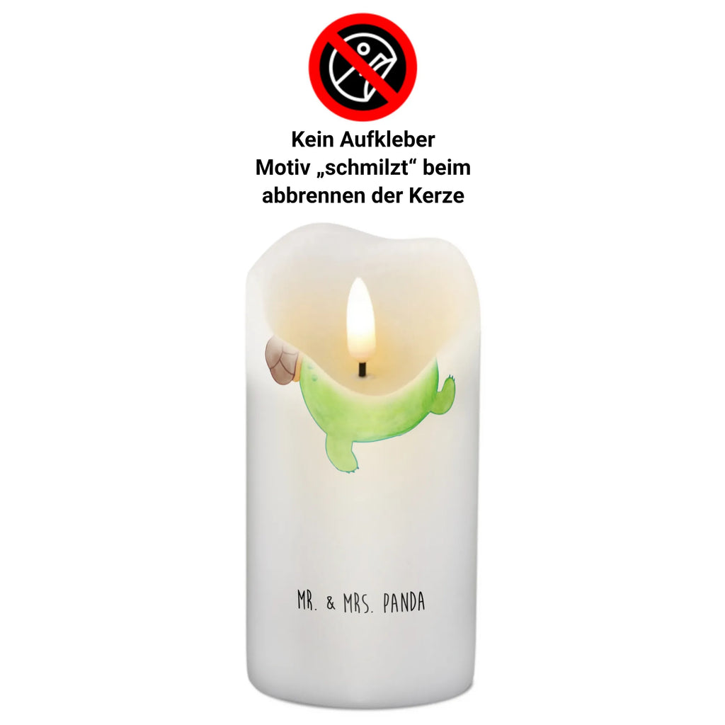 Candle tortoise Pipes Gartenkerze, Laternenkerze, Adventskerze, Tischkerze, Geburtskerze, Dinnerkerze, Osterkerze, Kerze Mit Motiv, Bedruckte Kerze, Blockkerze, Schmuckkerze, Dekorative Kerze, Dekokerze, Handgemachte Kerze, Zylinderkerze, Wunschkerze, Erinnerungslicht, Grosse Kerze, Erinnerungskerze, Stumpenkerze, Kerze Mit Spruch, Tafelkerze, Hochzeitskerze, Geburtstagskerze, Weihnachtskerze, Wachskerze, Kommunionskerze, Schildkröte, Trennung, Neuanfang, Schildkröten, Motivation, Depression, Schildi, Fröhlich, Lebensfreude, Glück