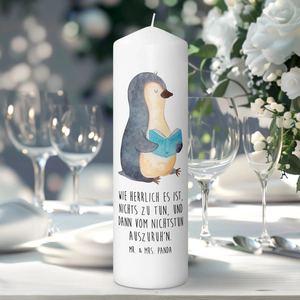 Candle Penguin A book Kommunionskerze, Wachskerze, Adventskerze, Stumpenkerze, Osterkerze, Schmuckkerze, Dekokerze, Bedruckte Kerze, Blockkerze, Tischkerze, Gartenkerze, Handgemachte Kerze, Laternenkerze, Dekorative Kerze, Erinnerungslicht, Kerze Mit Motiv, Grosse Kerze, Erinnerungskerze, Hochzeitskerze, Zylinderkerze, Geburtstagskerze, Kerze Mit Spruch, Wunschkerze, Dinnerkerze, Geburtskerze, Tafelkerze, Weihnachtskerze, Pinguin, Urlaub, Lesen, Bücherwurm, Pinguine, Nichtstun, Freizeit, Faulenzen, Buch, Ferien