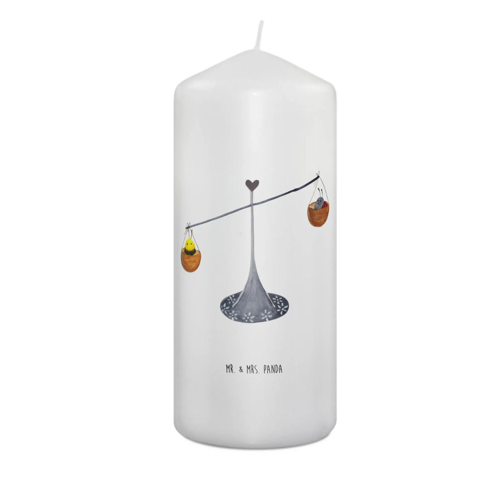 Kerze Sternzeichen Waage Bedruckte Kerze, Wunschkerze, Kerze Mit Motiv, Osterkerze, Laternenkerze, Handgemachte Kerze, Blockkerze, Stumpenkerze, Gartenkerze, Tischkerze, Tafelkerze, Weihnachtskerze, Schmuckkerze, Zylinderkerze, Geburtstagskerze, Geburtskerze, Dekokerze, Grosse Kerze, Erinnerungslicht, Hochzeitskerze, Wachskerze, Adventskerze, Dekorative Kerze, Dinnerkerze, Kommunionskerze, Erinnerungskerze, Kerze Mit Spruch, Horoskop, Astrologie, Aszendent, Tierkreiszeichen, Sternzeichen, Geschenk Oktober, Geburtstag Oktober, Geburtstag September, Waage Geschenk, Waage Sternzeichen, Waage, Marienkäfer, Biene, Geschenk September, Gleichgewicht, Hummel