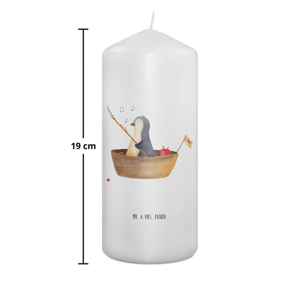 Kerze Pinguin Angelboot Geburtskerze, Kommunionskerze, Dinnerkerze, Wunschkerze, Kerze Mit Motiv, Grosse Kerze, Tafelkerze, Weihnachtskerze, Hochzeitskerze, Blockkerze, Tischkerze, Geburtstagskerze, Zylinderkerze, Laternenkerze, Kerze Mit Spruch, Schmuckkerze, Handgemachte Kerze, Dekokerze, Wachskerze, Adventskerze, Gartenkerze, Osterkerze, Erinnerungskerze, Bedruckte Kerze, Stumpenkerze, Dekorative Kerze, Erinnerungslicht, Pinguin, Genießen, Lebenslust, Geschenkidee Liebeskummer, Angelboot, Pinguine, Scheidung, Leben, Angeln, Boot, Neustart, Neuanfang, Motivation, Trennung
