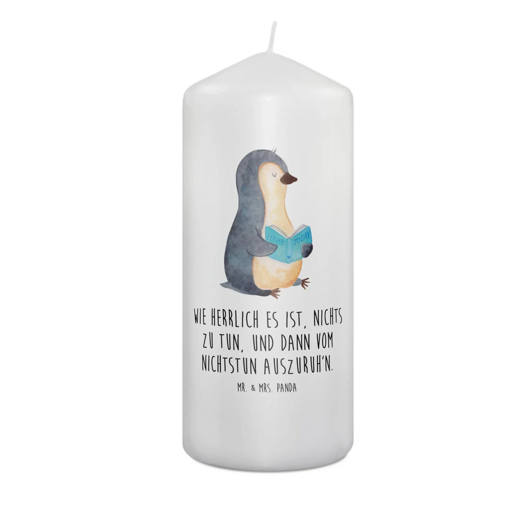 Candle Penguin A book Kommunionskerze, Wachskerze, Adventskerze, Stumpenkerze, Osterkerze, Schmuckkerze, Dekokerze, Bedruckte Kerze, Blockkerze, Tischkerze, Gartenkerze, Handgemachte Kerze, Laternenkerze, Dekorative Kerze, Erinnerungslicht, Kerze Mit Motiv, Grosse Kerze, Erinnerungskerze, Hochzeitskerze, Zylinderkerze, Geburtstagskerze, Kerze Mit Spruch, Wunschkerze, Dinnerkerze, Geburtskerze, Tafelkerze, Weihnachtskerze, Pinguin, Urlaub, Lesen, Bücherwurm, Pinguine, Nichtstun, Freizeit, Faulenzen, Buch, Ferien