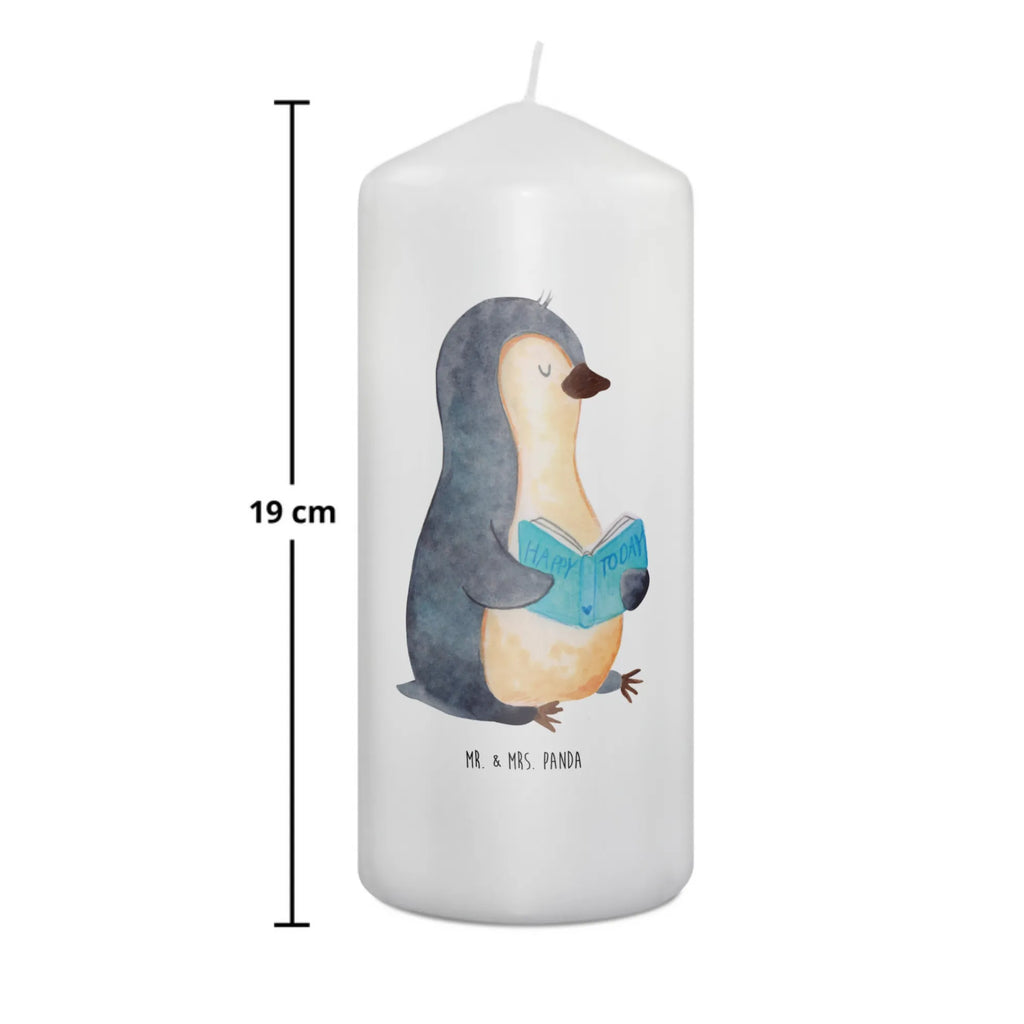 Candle Penguin A book Kommunionskerze, Wachskerze, Adventskerze, Stumpenkerze, Osterkerze, Schmuckkerze, Dekokerze, Bedruckte Kerze, Blockkerze, Tischkerze, Gartenkerze, Handgemachte Kerze, Laternenkerze, Dekorative Kerze, Erinnerungslicht, Kerze Mit Motiv, Grosse Kerze, Erinnerungskerze, Hochzeitskerze, Zylinderkerze, Geburtstagskerze, Kerze Mit Spruch, Wunschkerze, Dinnerkerze, Geburtskerze, Tafelkerze, Weihnachtskerze, Pinguin, Urlaub, Lesen, Bücherwurm, Pinguine, Nichtstun, Freizeit, Faulenzen, Buch, Ferien