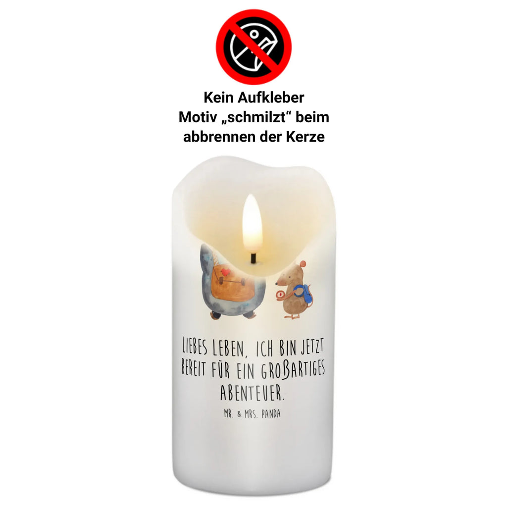 Candle Penguin & Mouse Hiker Zylinderkerze, Stumpenkerze, Gartenkerze, Geburtskerze, Wachskerze, Adventskerze, Dinnerkerze, Weihnachtskerze, Laternenkerze, Hochzeitskerze, Grosse Kerze, Wunschkerze, Handgemachte Kerze, Dekokerze, Kerze Mit Spruch, Tischkerze, Dekorative Kerze, Bedruckte Kerze, Geburtstagskerze, Schmuckkerze, Erinnerungslicht, Kommunionskerze, Osterkerze, Erinnerungskerze, Tafelkerze, Blockkerze, Kerze Mit Motiv, Pinguin, Roadtrip, Abenteuer, Pinguine, Wandern, Abenteurer, Ausflug, Wanderlust