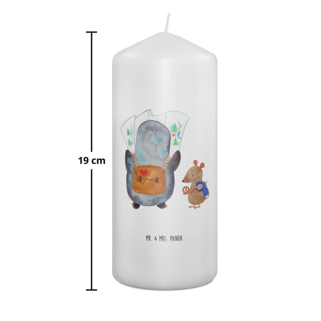 Candle Penguin & Mouse Hiker Zylinderkerze, Stumpenkerze, Gartenkerze, Geburtskerze, Wachskerze, Adventskerze, Dinnerkerze, Weihnachtskerze, Laternenkerze, Hochzeitskerze, Grosse Kerze, Wunschkerze, Handgemachte Kerze, Dekokerze, Kerze Mit Spruch, Tischkerze, Dekorative Kerze, Bedruckte Kerze, Geburtstagskerze, Schmuckkerze, Erinnerungslicht, Kommunionskerze, Osterkerze, Erinnerungskerze, Tafelkerze, Blockkerze, Kerze Mit Motiv, Pinguin, Roadtrip, Abenteuer, Pinguine, Wandern, Abenteurer, Ausflug, Wanderlust