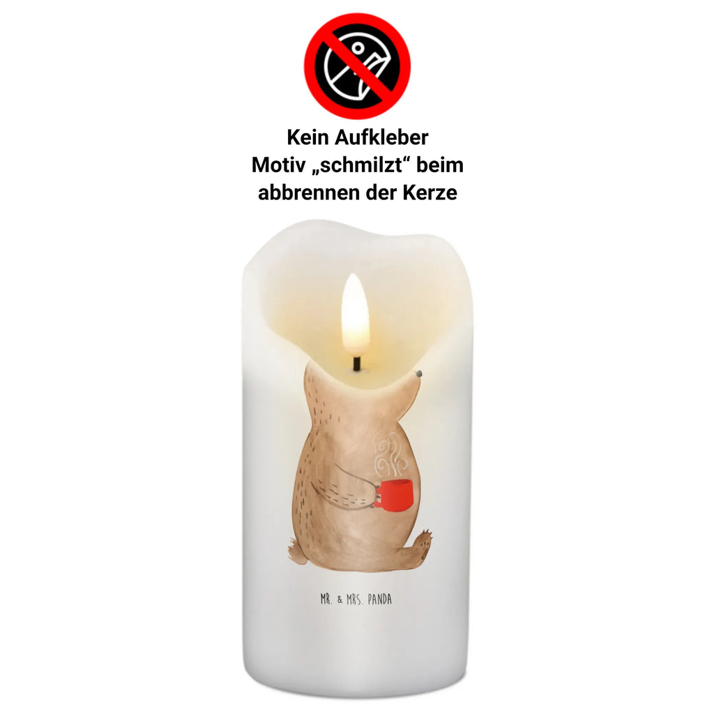 Candle bear Coffee Tischkerze, Geburtstagskerze, Osterkerze, Bedruckte Kerze, Gartenkerze, Handgemachte Kerze, Dekorative Kerze, Geburtskerze, Dekokerze, Kerze Mit Motiv, Erinnerungslicht, Adventskerze, Grosse Kerze, Blockkerze, Weihnachtskerze, Dinnerkerze, Wunschkerze, Laternenkerze, Schmuckkerze, Erinnerungskerze, Zylinderkerze, Hochzeitskerze, Kommunionskerze, Tafelkerze, Wachskerze, Kerze Mit Spruch, Stumpenkerze, Teddybär, Teddy, Bär, Morgenroutine, Coffee, Guten Morgen, Kaffee, Welt Erobern, Welt Retten, Motivation, Bären