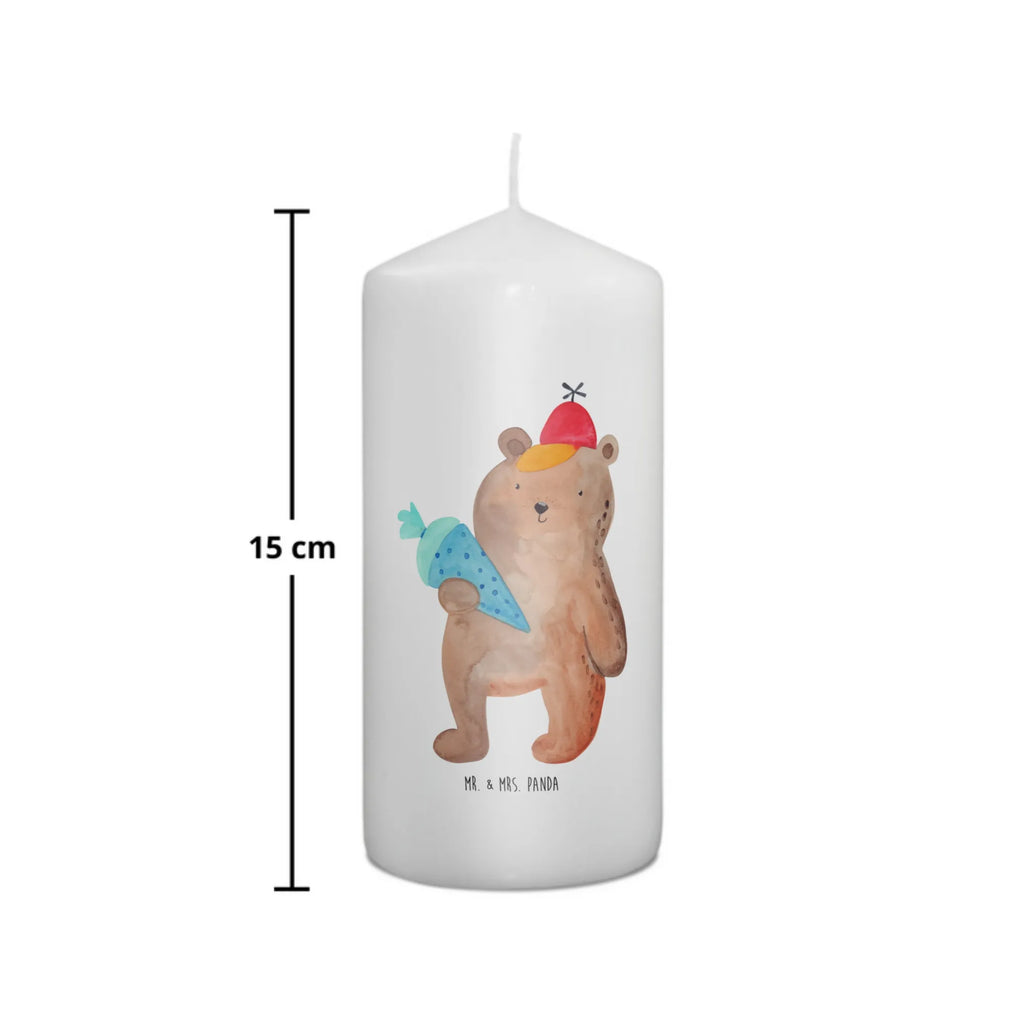 Candle bear School cone Stumpenkerze, Erinnerungskerze, Handgemachte Kerze, Bedruckte Kerze, Schmuckkerze, Geburtskerze, Adventskerze, Gartenkerze, Grosse Kerze, Hochzeitskerze, Dekorative Kerze, Geburtstagskerze, Blockkerze, Tafelkerze, Tischkerze, Wachskerze, Dekokerze, Zylinderkerze, Kerze Mit Motiv, Laternenkerze, Weihnachtskerze, Kerze Mit Spruch, Erinnerungslicht, Osterkerze, Kommunionskerze, Dinnerkerze, Wunschkerze, Teddybär, Teddy, Bär, Bär Motiv, Grundschule, Erster Schultag Geschenk, Schulanfang, Schulbeginn, Schultüte, Einschulung Geschenk, Schule Geschenk