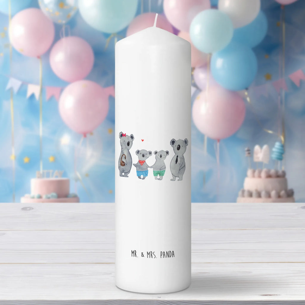 Candle Koala family with two kids Stumpenkerze, Tafelkerze, Kommunionskerze, Wunschkerze, Erinnerungskerze, Tischkerze, Laternenkerze, Adventskerze, Geburtstagskerze, Hochzeitskerze, Kerze Mit Motiv, Dekokerze, Schmuckkerze, Wachskerze, Erinnerungslicht, Grosse Kerze, Gartenkerze, Zylinderkerze, Handgemachte Kerze, Bedruckte Kerze, Osterkerze, Blockkerze, Dekorative Kerze, Geburtskerze, Weihnachtskerze, Dinnerkerze, Kerze Mit Spruch, Muttertag, Vatertag, Mama, Papa, Oma, Opa, Familie, Schwester, Bruder, Koala, Koalafamilie, Beste Familie, Lieblingsfamilie, Familienleben, Familienzeit, Koalabär