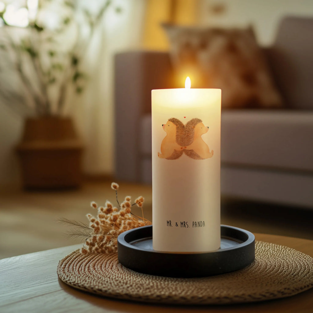 Candle Hedgehogs holding hands Kerze Für Ostern, Kerze Mit Spruch, Grablicht, Gartenkerze, Laternenkerze, Kerze Für Advent, Blockkerze, Handgemachte Kerze, Teelicht, Kerze Als Gastgeschenk, Outdoor-Kerze, Kerze, Stearin­kerze, Kerze Mit Namensgravur, Sojawachskerze, Dinnerkerzenpaar, Fair-Trade-Kerze, Kerze Für Taufe, Grabkerze, Gedenkkerze, Kerze Mit Prägung, Stumpenkerze, Kerze Für Hochzeit, Kerze Für Geburtstag, Handgegossene Kerze, Glas-Kerze, Duftkerze, Trauerkerze, Bio-Kerze, Tischkerze, Kerze Mit Motiv, Kerze Für Kommunion, Kerze Für Firmung, Kerze Mit Duft, Andachtskerze, Stabkerze, Tafelkerze, Kerze Ohne Duft, Streukerze, Kerze Mit Fotoeinleger, Votivkerze, Kerze Für Weihnachten, Kerze Mit Gravur, Stumpenkerzen-Set, Metall-Kerze, Dinnerkerze, Liebe, Partner, Freund, Freundin, Ehemann, Ehefrau, Heiraten, Verlobung, Heiratsantrag, Liebesgeschenk, Jahrestag, Hocheitstag, Liebesbeweis, Hand in Hand, Igel, Geschenk für zwei, Lieblingsmensch, Love, Igelliebe, Gemeinsamkeit, Hochzeit, Liebesbotschaft, große Liebe