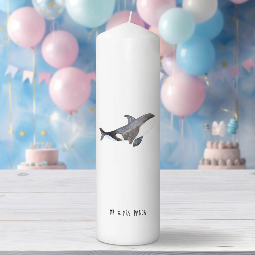Candle Orca Dekorative Kerze, Kerze Mit Motiv, Wachskerze, Geburtstagskerze, Dekokerze, Tischkerze, Erinnerungskerze, Kerze Mit Spruch, Grosse Kerze, Laternenkerze, Dinnerkerze, Schmuckkerze, Weihnachtskerze, Wunschkerze, Tafelkerze, Zylinderkerze, Geburtskerze, Erinnerungslicht, Hochzeitskerze, Bedruckte Kerze, Gartenkerze, Osterkerze, Handgemachte Kerze, Blockkerze, Kommunionskerze, Adventskerze, Stumpenkerze, Meer, Urlaub, Meerestiere, Motivation, Selbstliebe, Startup, Arbeit, Orcas, Orca, Killerwal, Möglichkeiten, Neustart, Wal, Büro