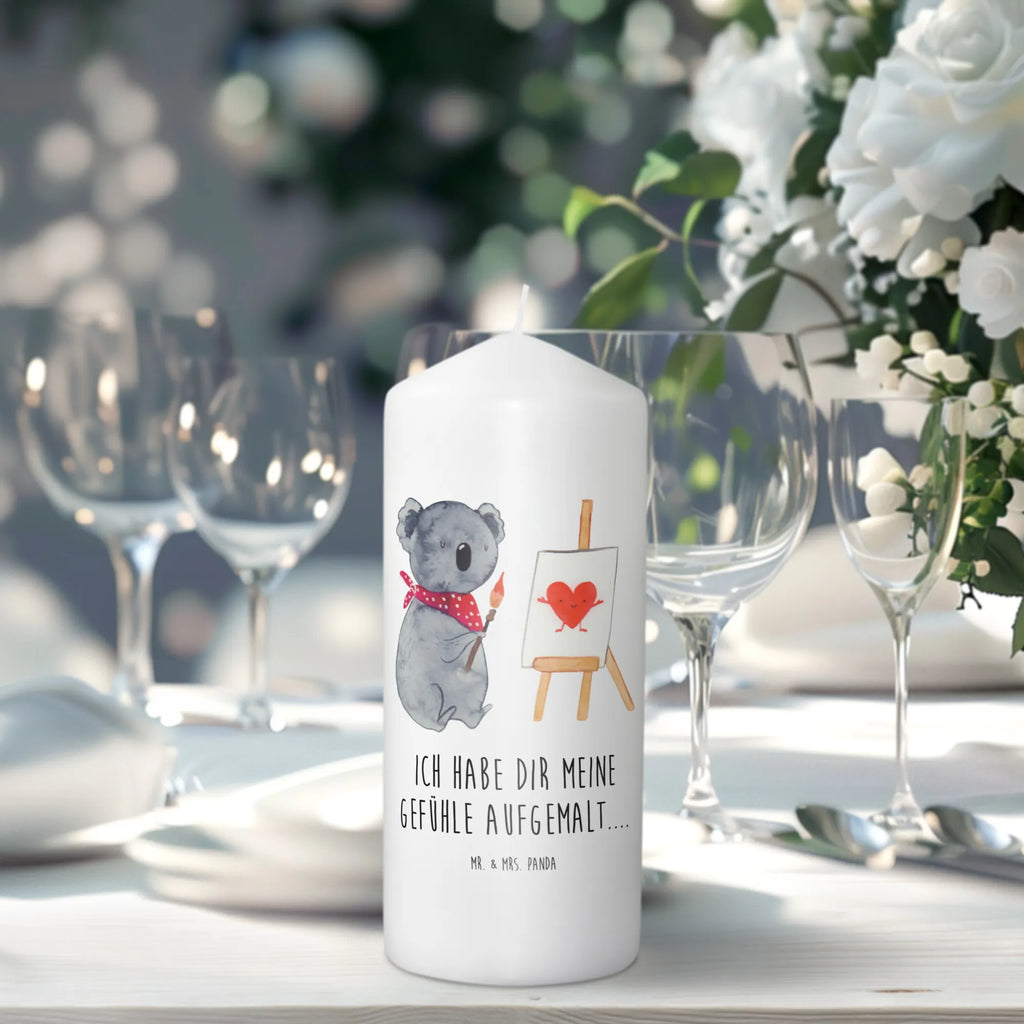 Candle Koala bear Artist Adventskerze, Stumpenkerze, Geburtstagskerze, Dekokerze, Osterkerze, Tischkerze, Kerze Mit Motiv, Erinnerungskerze, Erinnerungslicht, Dekorative Kerze, Weihnachtskerze, Geburtskerze, Hochzeitskerze, Grosse Kerze, Kerze Mit Spruch, Tafelkerze, Wunschkerze, Blockkerze, Kommunionskerze, Gartenkerze, Laternenkerze, Zylinderkerze, Bedruckte Kerze, Dinnerkerze, Schmuckkerze, Wachskerze, Handgemachte Kerze, Koalabär, Koala, Zeichnen, Liebensbeweis, Gefühle, Liebesgeschenk, Künstler, Liebe