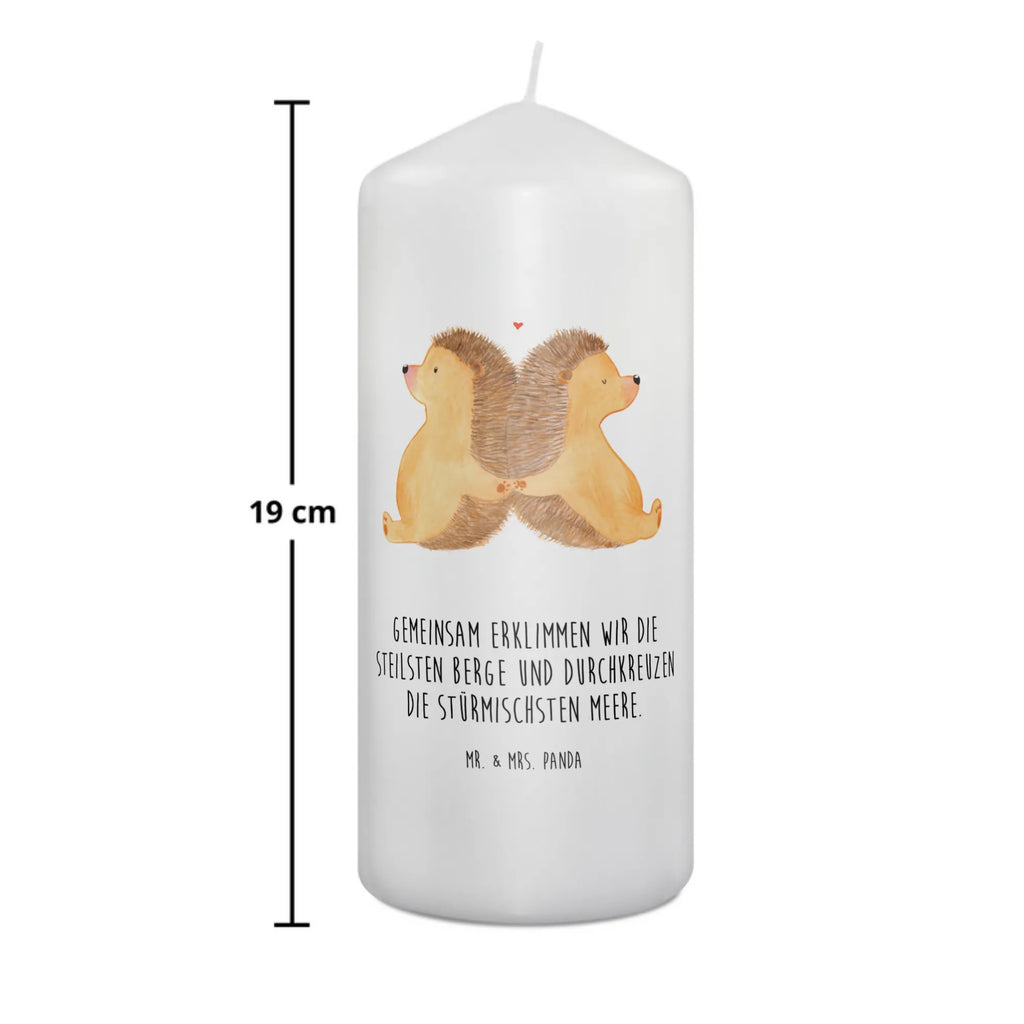 Candle Hedgehogs holding hands Kerze Für Ostern, Kerze Mit Spruch, Grablicht, Gartenkerze, Laternenkerze, Kerze Für Advent, Blockkerze, Handgemachte Kerze, Teelicht, Kerze Als Gastgeschenk, Outdoor-Kerze, Kerze, Stearin­kerze, Kerze Mit Namensgravur, Sojawachskerze, Dinnerkerzenpaar, Fair-Trade-Kerze, Kerze Für Taufe, Grabkerze, Gedenkkerze, Kerze Mit Prägung, Stumpenkerze, Kerze Für Hochzeit, Kerze Für Geburtstag, Handgegossene Kerze, Glas-Kerze, Duftkerze, Trauerkerze, Bio-Kerze, Tischkerze, Kerze Mit Motiv, Kerze Für Kommunion, Kerze Für Firmung, Kerze Mit Duft, Andachtskerze, Stabkerze, Tafelkerze, Kerze Ohne Duft, Streukerze, Kerze Mit Fotoeinleger, Votivkerze, Kerze Für Weihnachten, Kerze Mit Gravur, Stumpenkerzen-Set, Metall-Kerze, Dinnerkerze, Liebe, Partner, Freund, Freundin, Ehemann, Ehefrau, Heiraten, Verlobung, Heiratsantrag, Liebesgeschenk, Jahrestag, Hocheitstag, Liebesbeweis, Hand in Hand, Igel, Geschenk für zwei, Lieblingsmensch, Love, Igelliebe, Gemeinsamkeit, Hochzeit, Liebesbotschaft, große Liebe