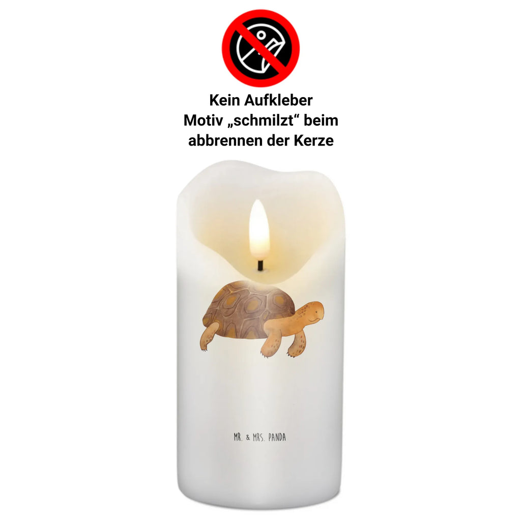 Candle tortoise March Erinnerungslicht, Stumpenkerze, Grosse Kerze, Adventskerze, Blockkerze, Dinnerkerze, Osterkerze, Hochzeitskerze, Bedruckte Kerze, Dekorative Kerze, Erinnerungskerze, Tischkerze, Geburtskerze, Tafelkerze, Dekokerze, Kerze Mit Spruch, Weihnachtskerze, Gartenkerze, Zylinderkerze, Wachskerze, Geburtstagskerze, Wunschkerze, Laternenkerze, Handgemachte Kerze, Schmuckkerze, Kerze Mit Motiv, Kommunionskerze, Urlaub, Meer, Meerestiere, Reiselust, Motivation, Schildkröten, Inspiration, Get Lost, Neustart, Schildkröte, Abenteuer, Lieblingsmensch