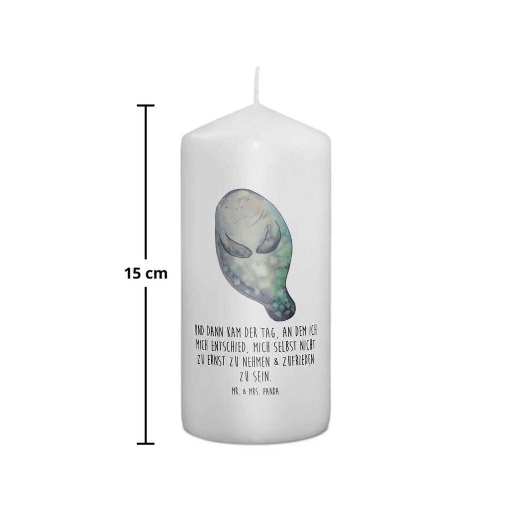 Candle manatee happy Gedenkkerze, Tischkerze, Metall-Kerze, Laternenkerze, Andachtskerze, Dinnerkerzenpaar, Kerze Mit Fotoeinleger, Kerze Für Hochzeit, Kerze Mit Gravur, Kerze Für Ostern, Kerze Mit Motiv, Kerze Für Taufe, Handgemachte Kerze, Sojawachskerze, Kerze Für Advent, Glas-Kerze, Kerze Mit Namensgravur, Fair-Trade-Kerze, Streukerze, Kerze Für Firmung, Bio-Kerze, Votivkerze, Handgegossene Kerze, Stumpenkerze, Stumpenkerzen-Set, Grabkerze, Kerze Für Weihnachten, Stabkerze, Kerze, Gartenkerze, Outdoor-Kerze, Stearin­kerze, Kerze Ohne Duft, Duftkerze, Dinnerkerze, Kerze Als Gastgeschenk, Blockkerze, Kerze Mit Spruch, Kerze Mit Duft, Kerze Für Kommunion, Kerze Für Geburtstag, Trauerkerze, Teelicht, Tafelkerze, Grablicht, Kerze Mit Prägung, Meerestiere, Meer, Urlaub, Respekt, Neustart, Zufrieden, Freundin, Neuanfang, Liebeskummer, Seekuh, Selbstliebe, Seekühe, Achtsamkeit