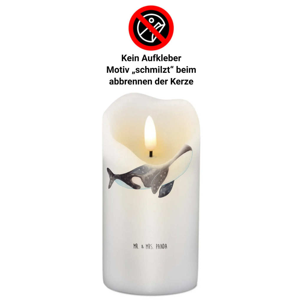 Candle Orca Dekorative Kerze, Kerze Mit Motiv, Wachskerze, Geburtstagskerze, Dekokerze, Tischkerze, Erinnerungskerze, Kerze Mit Spruch, Grosse Kerze, Laternenkerze, Dinnerkerze, Schmuckkerze, Weihnachtskerze, Wunschkerze, Tafelkerze, Zylinderkerze, Geburtskerze, Erinnerungslicht, Hochzeitskerze, Bedruckte Kerze, Gartenkerze, Osterkerze, Handgemachte Kerze, Blockkerze, Kommunionskerze, Adventskerze, Stumpenkerze, Meer, Urlaub, Meerestiere, Motivation, Selbstliebe, Startup, Arbeit, Orcas, Orca, Killerwal, Möglichkeiten, Neustart, Wal, Büro