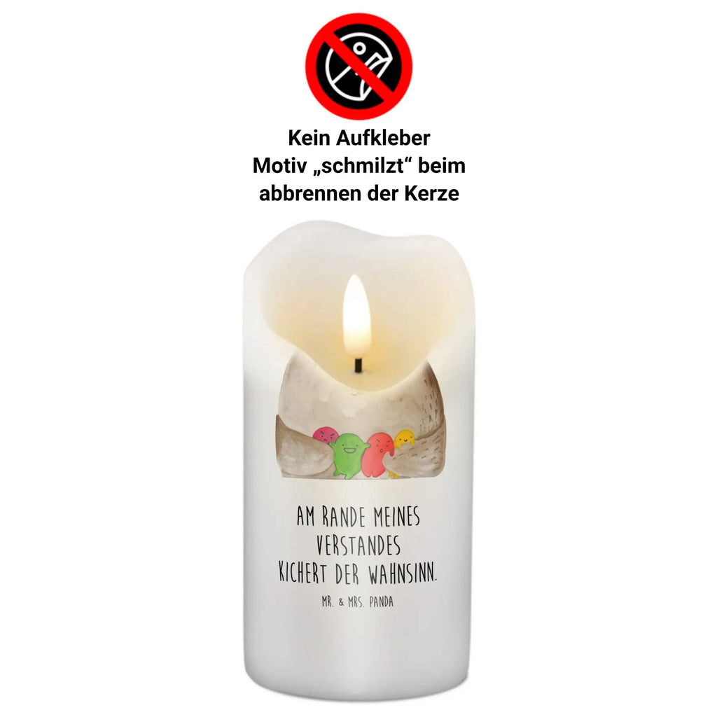 Candle bear Feeling Schmuckkerze, Osterkerze, Erinnerungslicht, Tischkerze, Kommunionskerze, Bedruckte Kerze, Grosse Kerze, Dekokerze, Hochzeitskerze, Dinnerkerze, Laternenkerze, Tafelkerze, Stumpenkerze, Erinnerungskerze, Handgemachte Kerze, Weihnachtskerze, Dekorative Kerze, Adventskerze, Blockkerze, Gartenkerze, Wachskerze, Zylinderkerze, Wunschkerze, Geburtskerze, Geburtstagskerze, Kerze Mit Motiv, Kerze Mit Spruch, Teddybär, Teddy, Bär, Durchgedreht, Wahnsinn, Verrückt