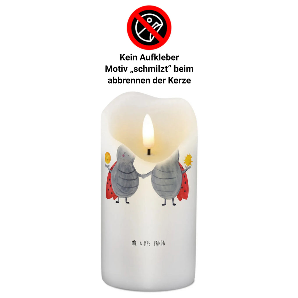 Kerze Sternzeichen Zwilling Kerze Mit Duft, Sojawachskerze, Kerze Für Advent, Gartenkerze, Votivkerze, Laternenkerze, Kerze Für Hochzeit, Kerze Für Ostern, Tischkerze, Kerze Mit Prägung, Blockkerze, Kerze, Fair-Trade-Kerze, Kerze Für Kommunion, Dinnerkerze, Stearin­kerze, Kerze Mit Spruch, Gedenkkerze, Dinnerkerzenpaar, Kerze Als Gastgeschenk, Kerze Für Firmung, Handgegossene Kerze, Stumpenkerze, Kerze Für Geburtstag, Bio-Kerze, Outdoor-Kerze, Handgemachte Kerze, Trauerkerze, Grablicht, Tafelkerze, Kerze Mit Fotoeinleger, Grabkerze, Glas-Kerze, Stabkerze, Andachtskerze, Kerze Ohne Duft, Teelicht, Kerze Mit Motiv, Streukerze, Stumpenkerzen-Set, Kerze Mit Namensgravur, Kerze Für Weihnachten, Kerze Für Taufe, Metall-Kerze, Kerze Mit Gravur, Duftkerze, Tierkreiszeichen, Sternzeichen, Horoskop, Astrologie, Aszendent, Zwillingsschwester, Zwilling Sternzeichen, Zwilling Geschenk, Glückskäfer, Geschenk Mai, Geschenk Juni, Zwillingsbruder, Geburtstag Mai, Marienkäfer, Zwillinge