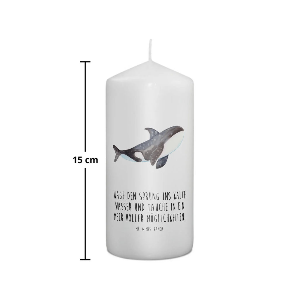 Candle Orca Dekorative Kerze, Kerze Mit Motiv, Wachskerze, Geburtstagskerze, Dekokerze, Tischkerze, Erinnerungskerze, Kerze Mit Spruch, Grosse Kerze, Laternenkerze, Dinnerkerze, Schmuckkerze, Weihnachtskerze, Wunschkerze, Tafelkerze, Zylinderkerze, Geburtskerze, Erinnerungslicht, Hochzeitskerze, Bedruckte Kerze, Gartenkerze, Osterkerze, Handgemachte Kerze, Blockkerze, Kommunionskerze, Adventskerze, Stumpenkerze, Meer, Urlaub, Meerestiere, Motivation, Selbstliebe, Startup, Arbeit, Orcas, Orca, Killerwal, Möglichkeiten, Neustart, Wal, Büro