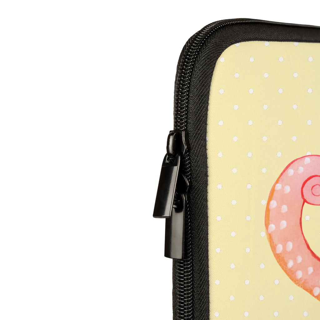 Notebook Tasche Tintenfisch Notebook-Tasche Casual, Notebook-Sleeve, Notebook-Aktentasche, Laptop-Umhängetasche, Notebook-Tasche Mit Zubehörfach, Notebook-Tasche Minimalistisch, Notebook-Tasche Slim, Notebook-Tasche Leicht, Notebook-Tasche Für 17 Zoll, Notebook-Tasche Ergonomisch, Notebook-Tasche Für Damen, Laptop-Sleeve, Notebook-Tasche Aus Nylon, Notebook-Tasche Mit Reißverschluss, Notebook-Tasche Für 15 Zoll, Notebook-Tasche Rucksackstil, Notebook-Tasche Aus Leder, Notebook-Tasche Mit Tragegriff, Notebook-Querträger, Notebook-Umhängetasche, Notebook-Tasche Robust, Notebook-Tasche Reisegeeignet, Notebook-Case, Notebook-Tasche Aus Canvas, Notebook-Tasche Studenten, Notebook-Tasche Wasserfest, Notebookhülle, Laptop-Aktentasche, Notebook-Tasche Mit Organizer, Laptoptasche, Notebook-Tasche Für 13 Zoll, Notebook-Rucksack, Notebook-Tasche Gepolstert, Notebook-Tasche Business, Notebook-Tasche Aus Neopren, Notebook-Tasche Mit Schultergurt, Laptop-Case, Laptop-Rucksack, Notebook-Tasche Modern, Notebook-Tasche Klassisch, Laptophülle, Laptop-Messenger-Bag, Notebook-Tasche Büro, Notebook-Tasche Vintage, ChatGPT:<br />Notebooktasche, Laptop-Hülle, Notebook-Tasche Für Herren, Lustige Sprüche, Tiere, Tiermotive, Gute Laune, Wasser, Tintenfisch, Arme, Krake, Ozean, Meerestier, Meer