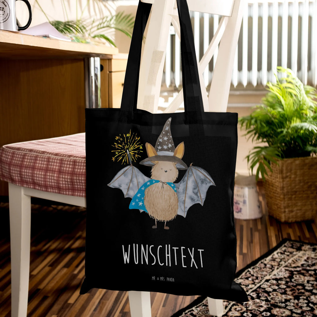 Personalised tote bag bat wizard Personalisierter Jutebeutel, Personalisierter Stoffbeutel, Schultertasche, Personalisierte Jutetasche, Stoffbeutel mit Namen, Einkaufstasche mit Namen, Einkaufsbeutel, Personalisierte Tasche, Umhängetasche, Personalisierte Beuteltasche, Shopper, Tragetasche mit Namen, Personalisierte Kindergartentasche, Personalisierte Einkaufstasche, Tüte, Personalisierter Beutel, Strandtasche, Lustige Sprüche, Tiere, Tiermotive, Gute Laune, Fledermaus, Zauberer, Reinsteigern, Magier, Frauen, Fledermäuse