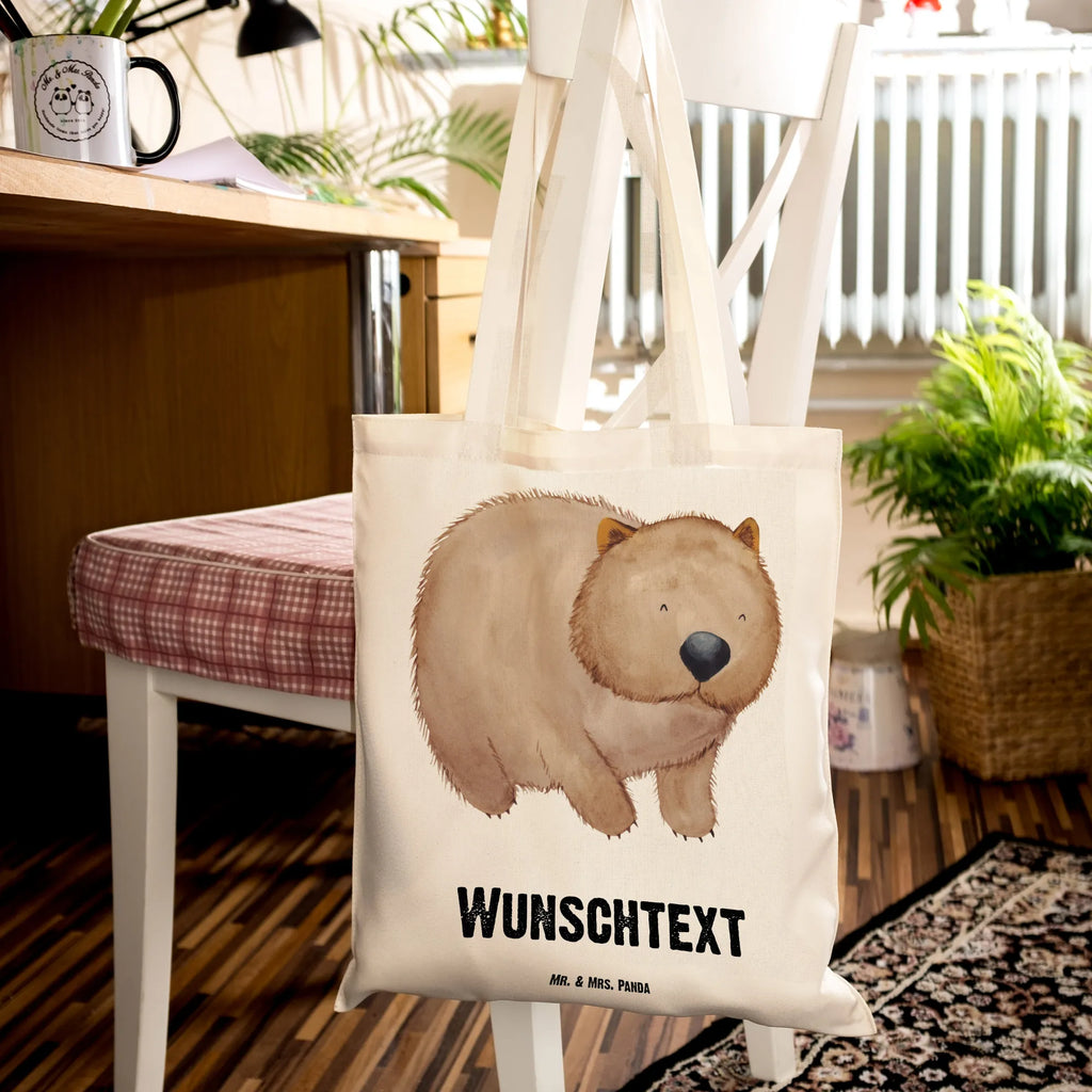 Personalisierte Tragetasche Wombat Tragetasche mit Namen, Personalisierte Jutetasche, Personalisierter Beutel, Personalisierte Einkaufstasche, Personalisierte Kindergartentasche, Einkaufstasche mit Namen, Personalisierte Tasche, Personalisierter Stoffbeutel, Personalisierter Jutebeutel, Stoffbeutel mit Namen, Personalisierte Beuteltasche, Tiermotive, Gute Laune, lustige Sprüche, Tiere, Motivation, Australien, Das Leben ist schön, Spruch, Wombat