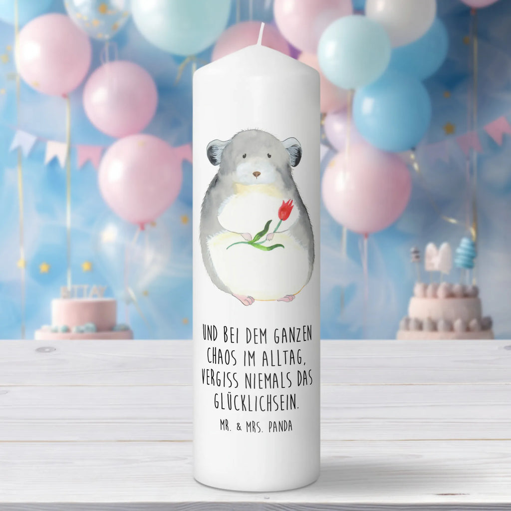 Kerze Chinchilla mit Blume Kerze Mit Motiv, Dinnerkerze, Stumpenkerze, Laternenkerze, Wunschkerze, Weihnachtskerze, Grosse Kerze, Osterkerze, Wachskerze, Kerze Mit Spruch, Dekokerze, Schmuckkerze, Bedruckte Kerze, Handgemachte Kerze, Dekorative Kerze, Gartenkerze, Hochzeitskerze, Kommunionskerze, Zylinderkerze, Erinnerungskerze, Geburtstagskerze, Blockkerze, Adventskerze, Geburtskerze, Erinnerungslicht, Tischkerze, Tafelkerze, Gute Laune, Tiermotive, Tiere, Lustige Sprüche, Liebeskummer, Chinchilla, Depressionen, Chinchillas, traurig sein, Kummer, Büro, Glücklichsein, Büroalltag, Chaos