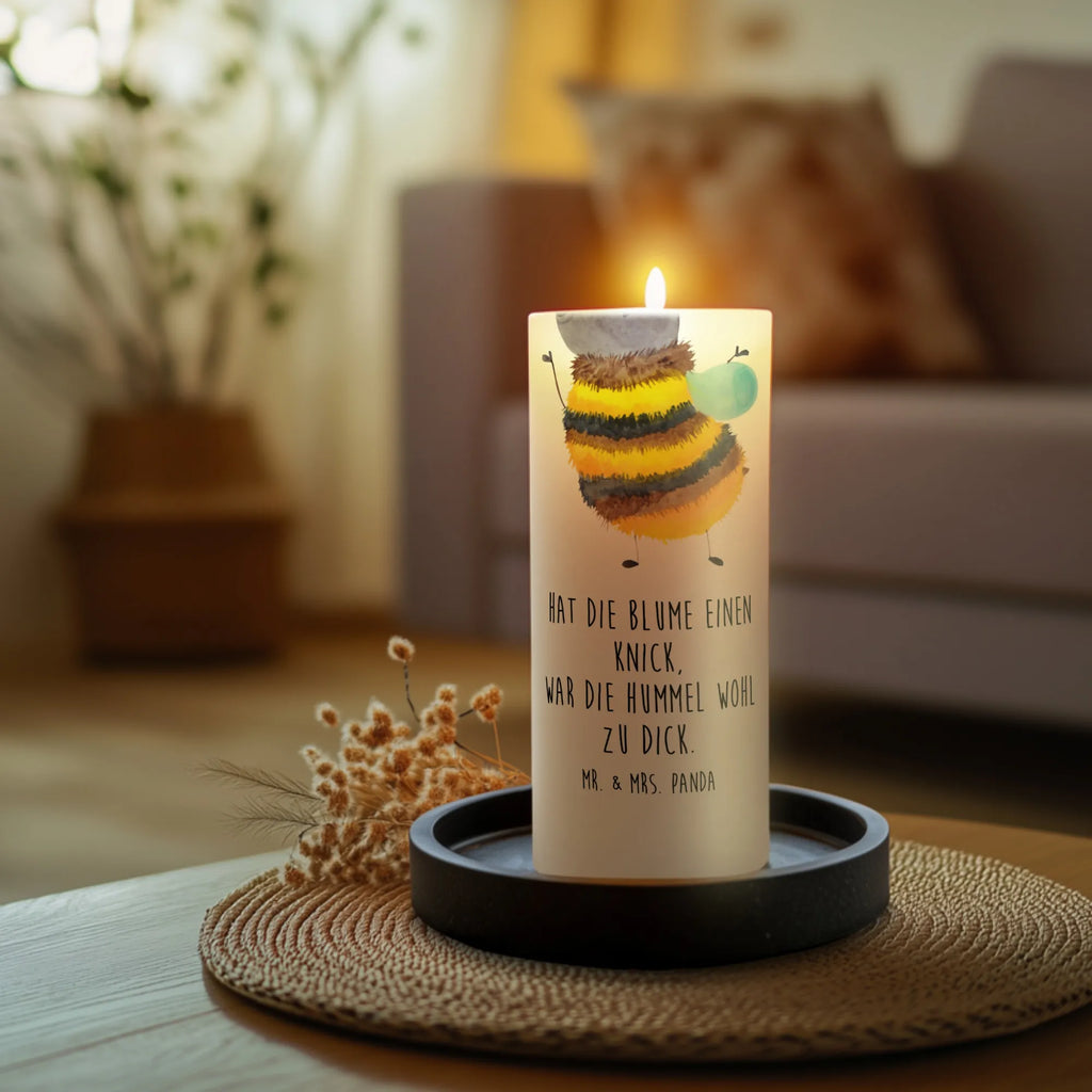 Candle bumblebee fluffy Kerze Mit Motiv, Wunschkerze, Hochzeitskerze, Tischkerze, Handgemachte Kerze, Geburtstagskerze, Blockkerze, Wachskerze, Kerze Mit Spruch, Erinnerungslicht, Dekorative Kerze, Laternenkerze, Schmuckkerze, Tafelkerze, Dinnerkerze, Erinnerungskerze, Adventskerze, Geburtskerze, Gartenkerze, Weihnachtskerze, Grosse Kerze, Bedruckte Kerze, Dekokerze, Zylinderkerze, Stumpenkerze, Kommunionskerze, Osterkerze, Gute Laune, Tiermotive, Tiere, Lustige Sprüche, Hummel, Biene, Natur, Blume, Flauschig