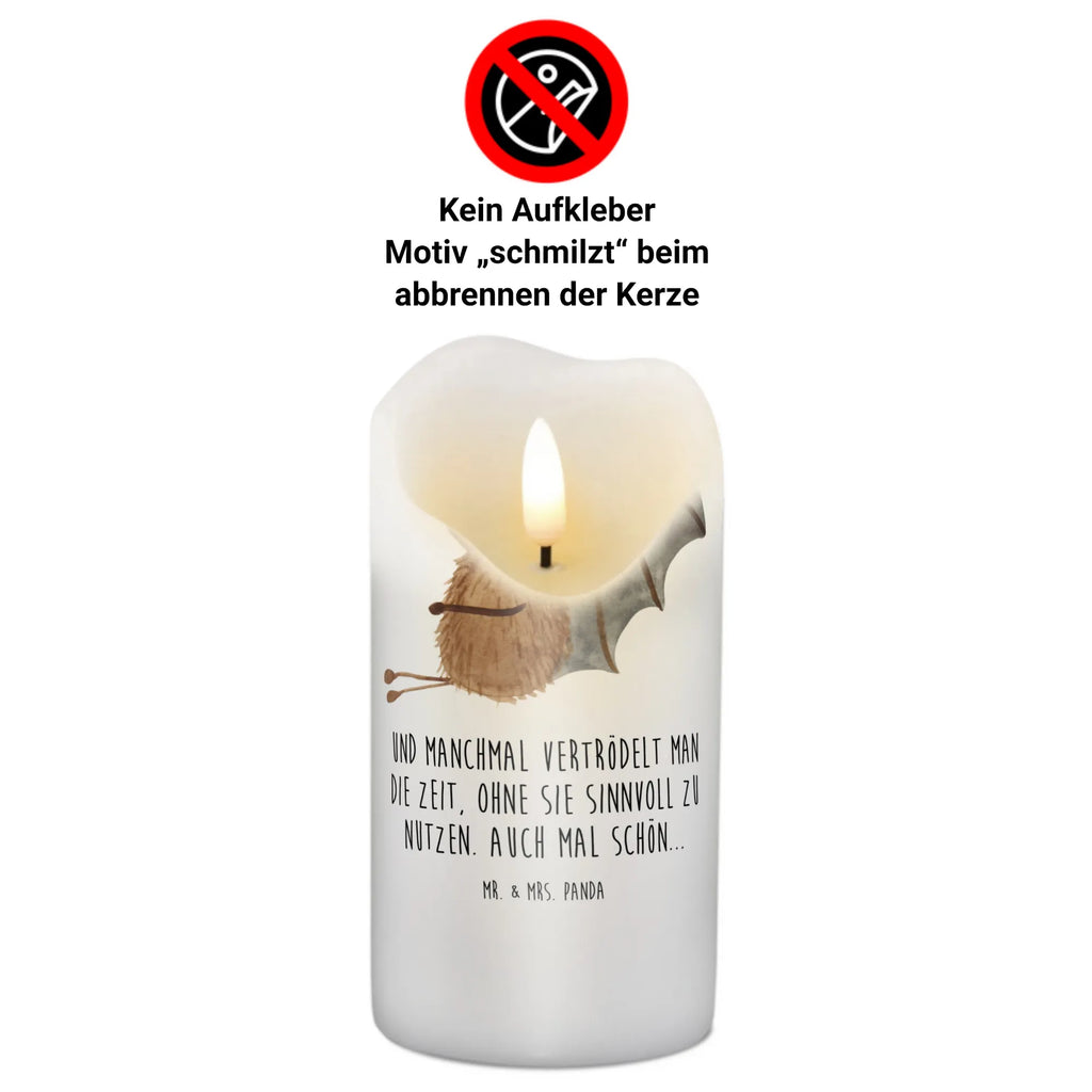 Kerze Fledermaus sitzend Zylinderkerze, Grosse Kerze, Laternenkerze, Blockkerze, Adventskerze, Weihnachtskerze, Schmuckkerze, Osterkerze, Dekorative Kerze, Kommunionskerze, Geburtskerze, Kerze Mit Motiv, Dekokerze, Dinnerkerze, Wachskerze, Geburtstagskerze, Tafelkerze, Kerze Mit Spruch, Stumpenkerze, Tischkerze, Wunschkerze, Erinnerungskerze, Bedruckte Kerze, Erinnerungslicht, Hochzeitskerze, Handgemachte Kerze, Gartenkerze, Gute Laune, Tiermotive, Tiere, Lustige Sprüche, Entspannen, Motivation, Fledermaus, Fledermäuse