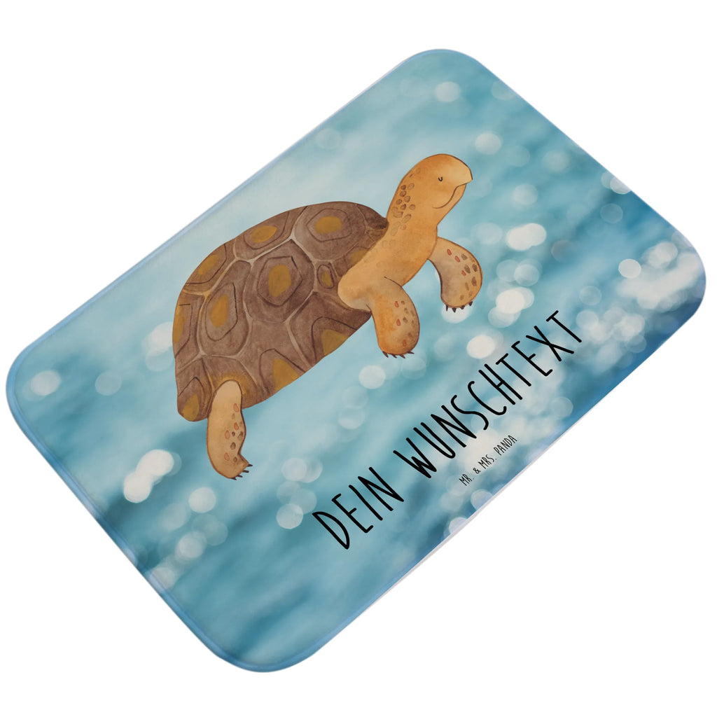 Personalisierter Badvorleger Schildkröte marschiert Webegeschenk mit Firmennamen, Badvorleger Selbst Gestalten, Badezimmerteppich Personalisiert, Badvorleger Mit Namen, Duschvorleger Mit Namen, Waschbarer Badvorleger Mit Namen, Badläufer Mit Namen, Badvorleger Groß Mit Wunschtext, Badvorleger Mit Wunschtext, Werbegeschenk mit Text, Badvorleger Klassisch Mit Wunschtext, Badezimmer Matte Mit Namen, Badvorleger Für Badewanne Mit Namen, Badvorleger Weiß Mit Namen, Badvorleger Gäste-WC Personalisiert, Badvorleger Mit Bestickung, Badvorleger Modern Mit Namen, Badvorleger Vintage Mit Namen, Rutschfester Badvorleger Mit Namen, Badematte Rutschfest Mit Namen, Badvorleger Mikrofaser Personalisiert, Badmatte Waschbar Mit Wunschtext, Teppich Fürs Bad Mit Namen, Badvorleger Nachhaltig Mit Namen, Badezimmermatte Mit Wunschtext, Badvorleger Klein Mit Namen, Badteppich Mit Wunschtext, Badvorleger Für Dusche Mit Wunschtext, Saugfähiger Badvorleger Mit Wunschtext, Badvorleger Mit Initialen, Badematte Mit Namen, Runder Badvorleger Personalisiert, Personaliserter Badvorleger, Badvorleger Schwarz Mit Wunschtext, Badvorleger Gemustert Mit Wunschtext, Badvorleger Design Mit Gravur, Weicher Badvorleger Mit Wunschtext, Bad Fußmatte Personalisiert, Badgarnitur Mit Wunschtext, Badvorleger Baumwolle Mit Namen, Badematten Set Personalisiert, Badvorleger Mit Gravur, Rechteckiger Badvorleger Mit Namen, Meerestiere, Meer, Urlaub, Lieblingsmensch, Reiselust, Schildkröte, Motivation, Neustart, get lost, Schildkröten, Abenteuer, Inspiration
